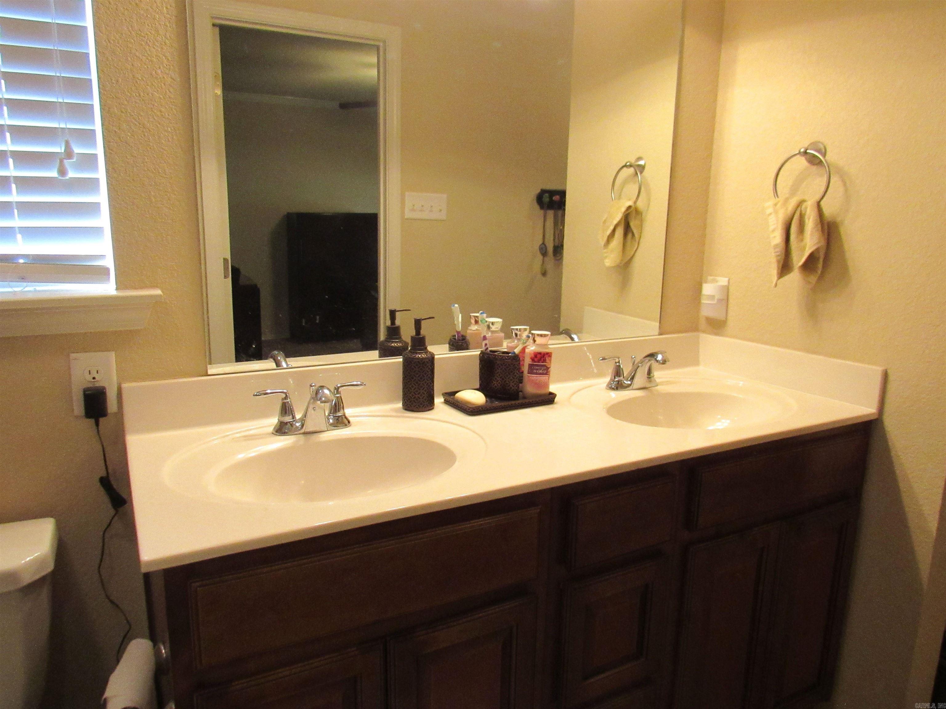 TRAMMEL ESTATES - Residential