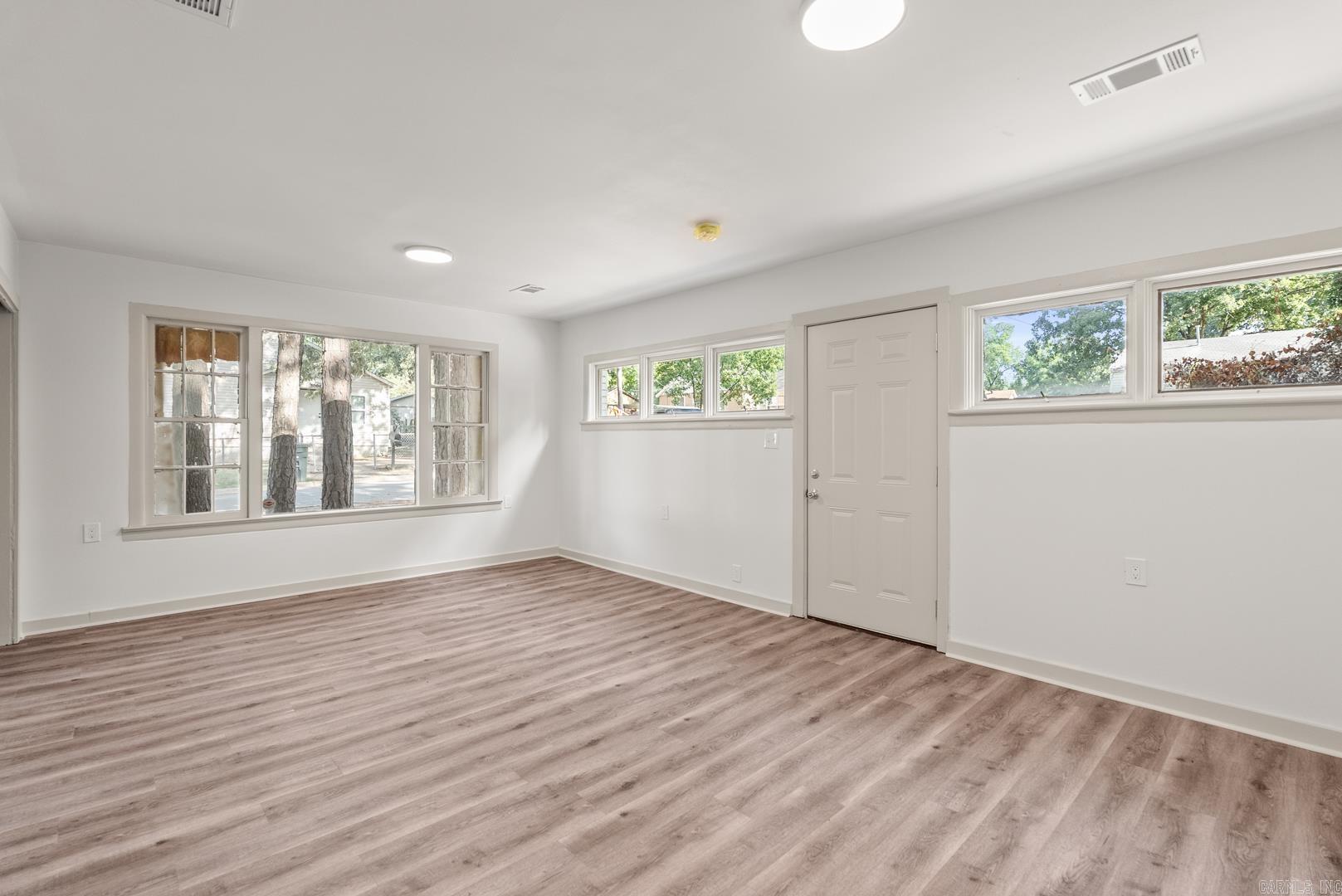 OAKHURST - Residential