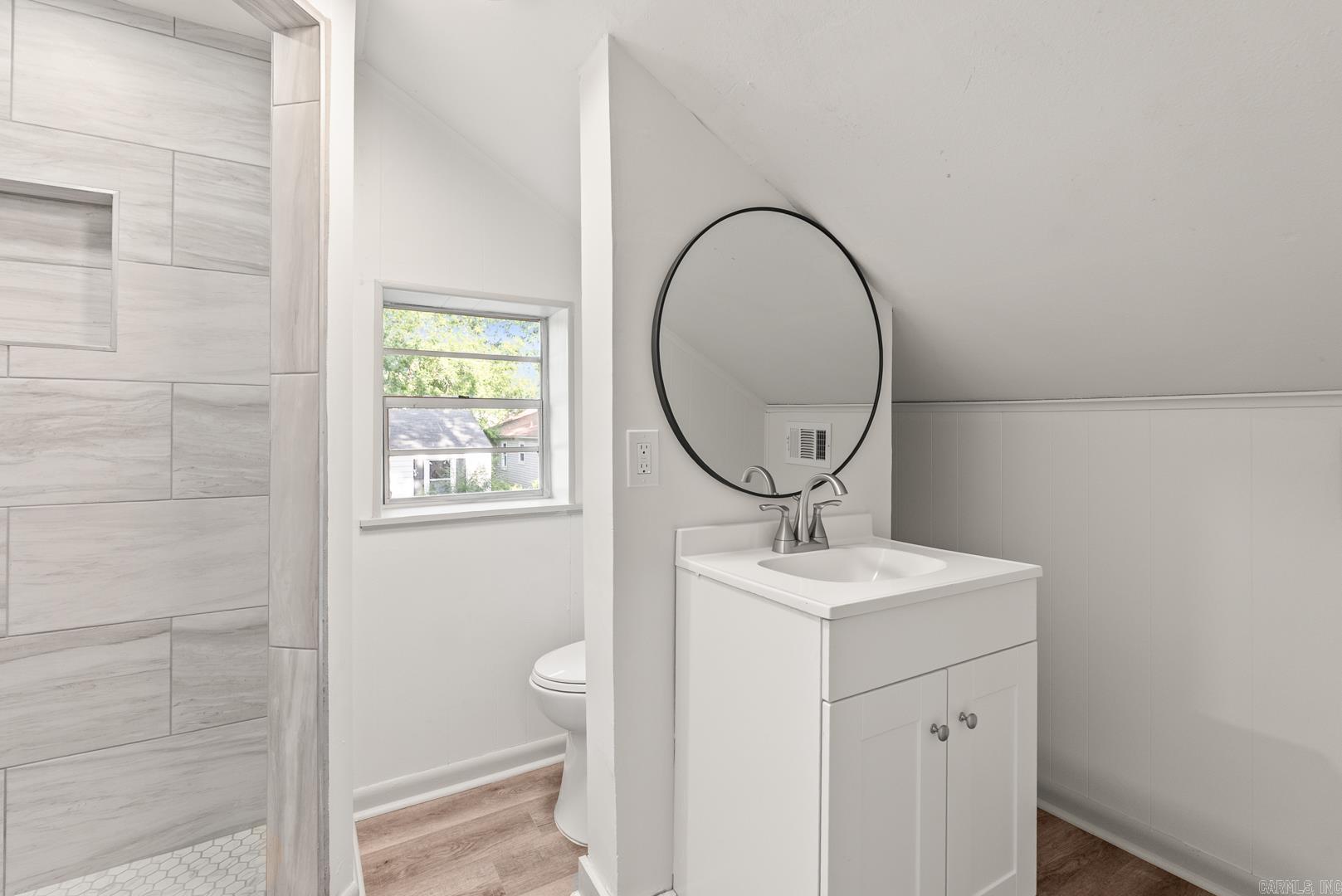 OAKHURST - Residential