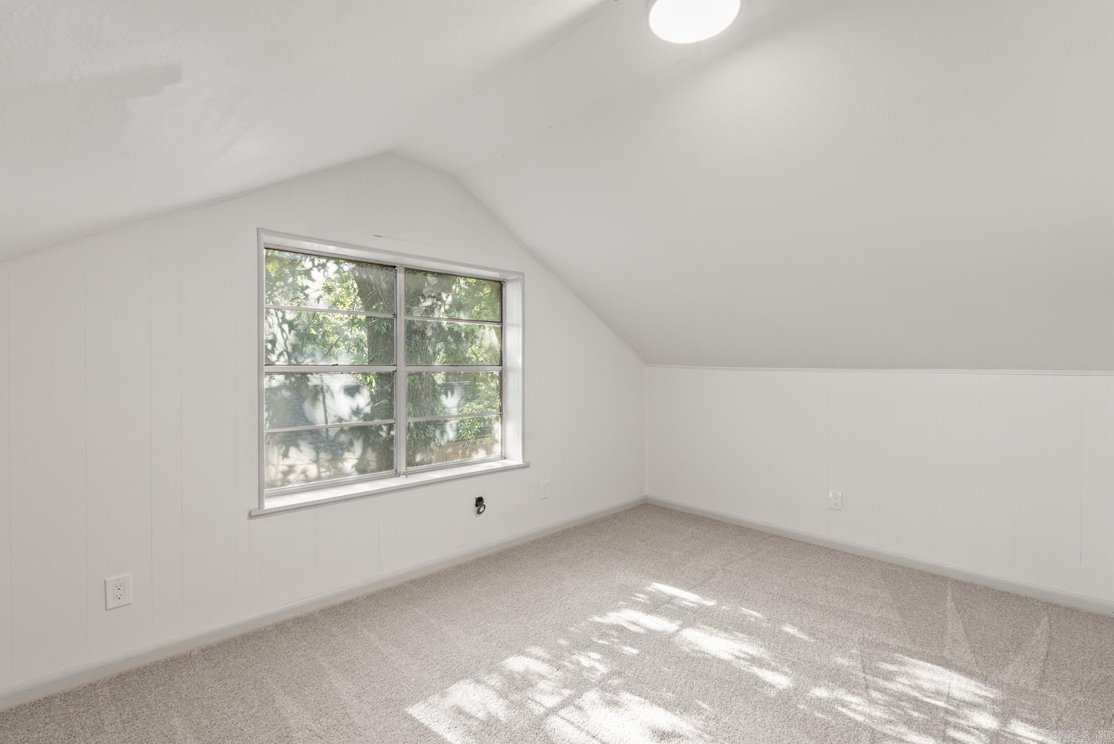 OAKHURST - Residential