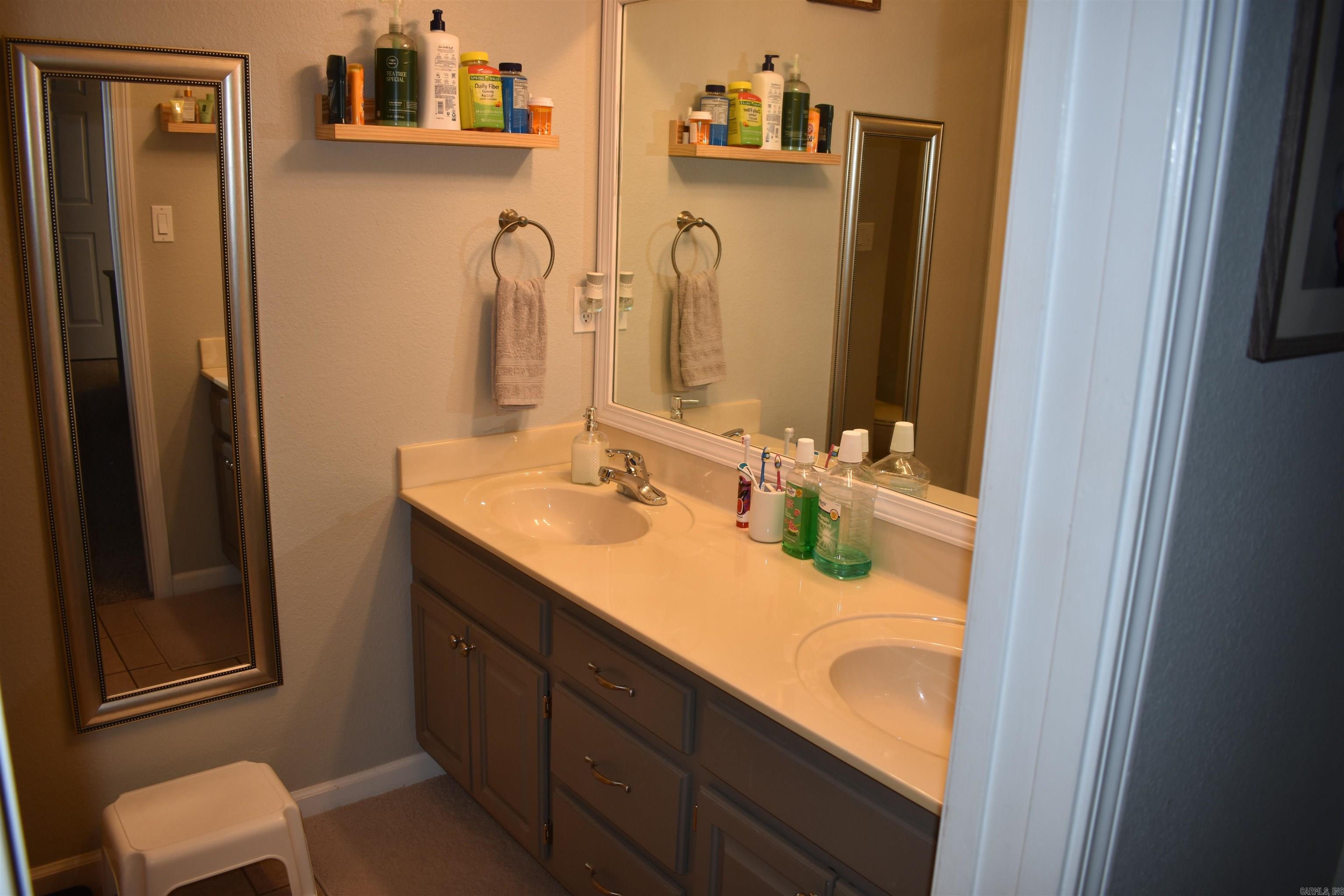 MEADOW WEST ADDN - Residential