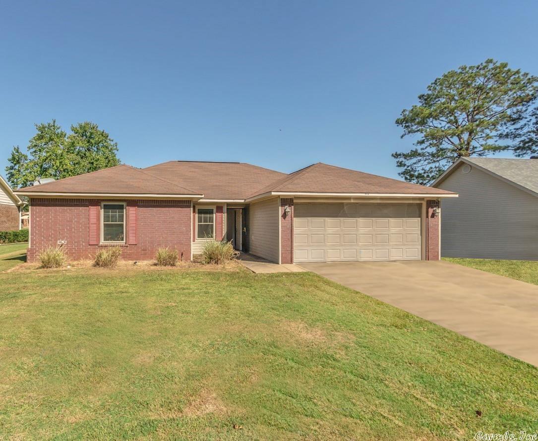 PECAN LAKE - Residential