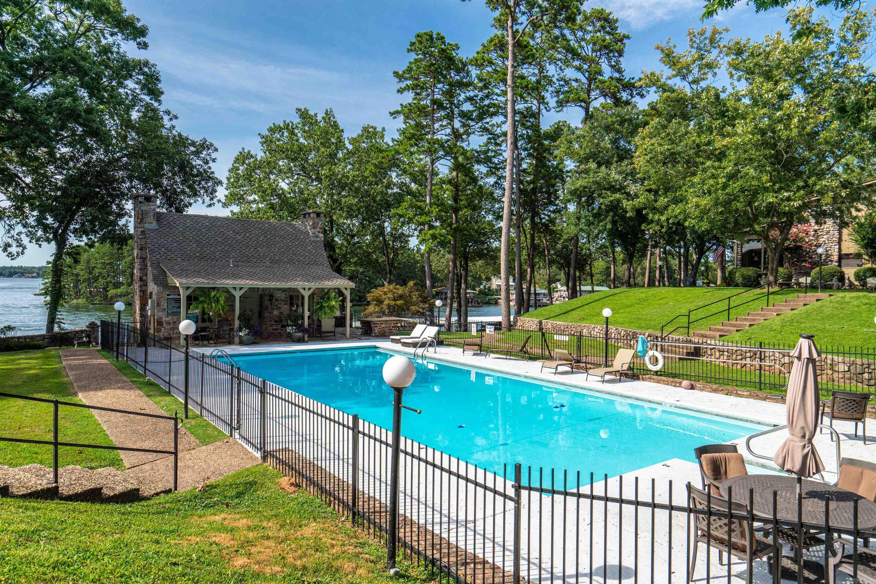 Lake Cliff HPR - Residential