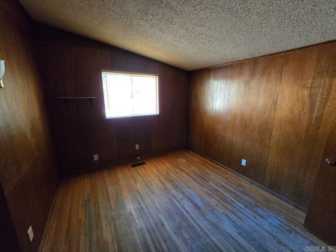 Amboy Heights - Residential Lease