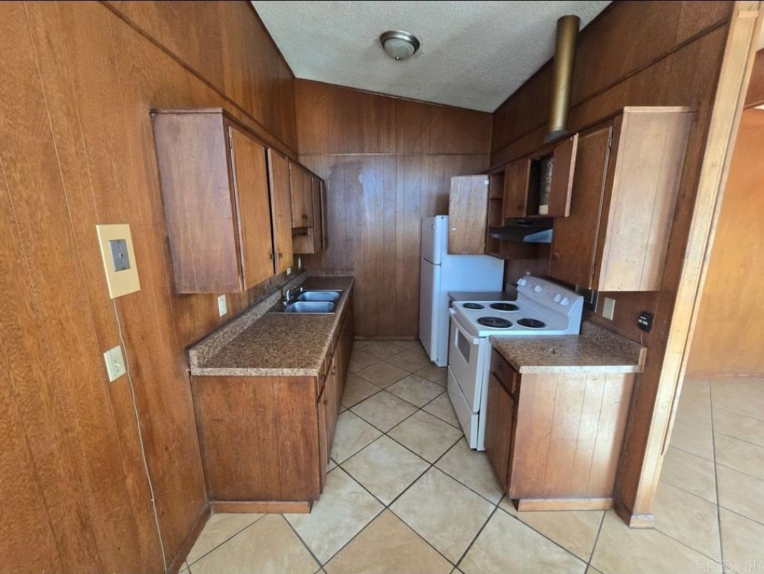 Amboy Heights - Residential Lease