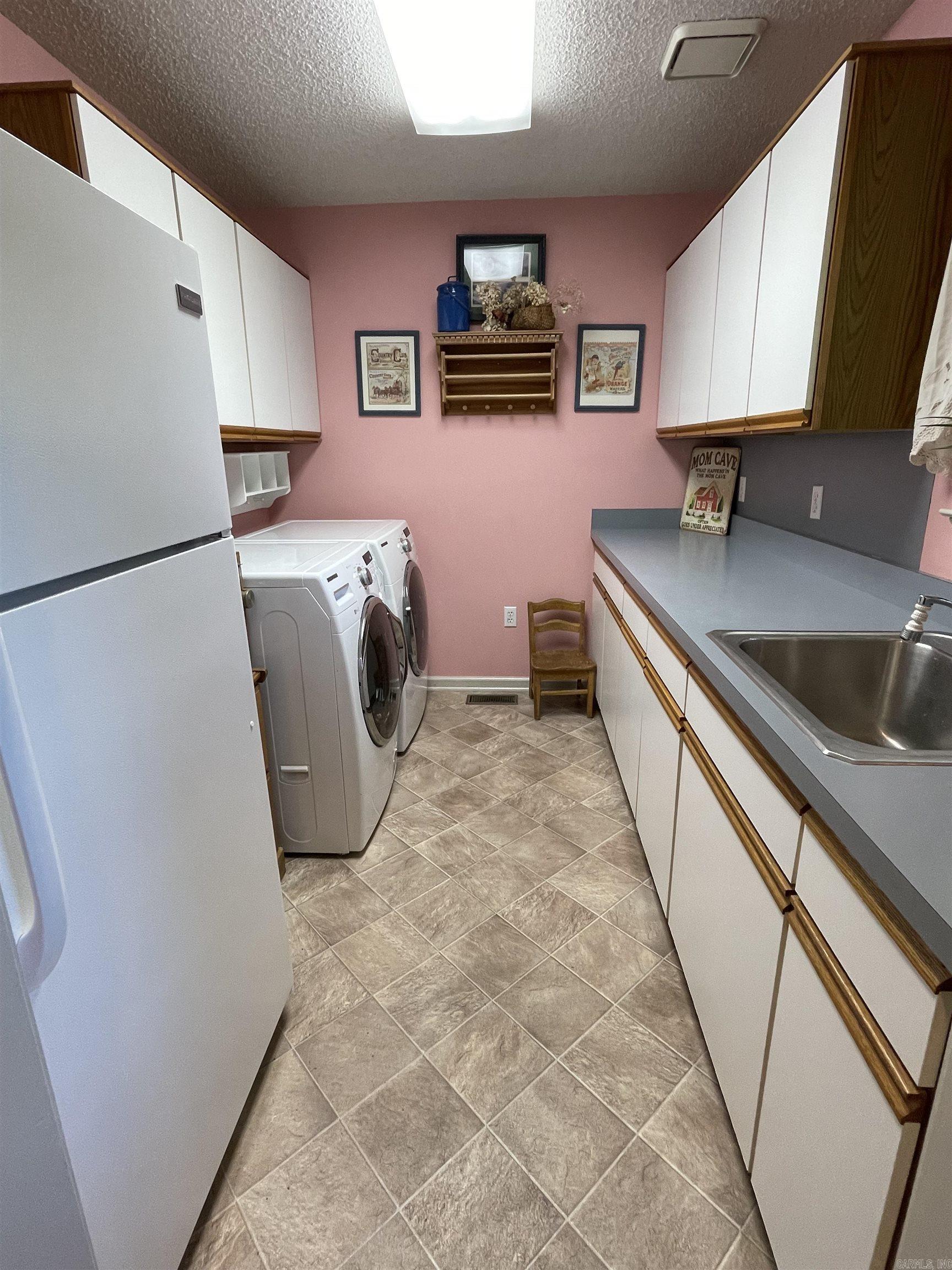 QUAIL CREEK EST - Residential