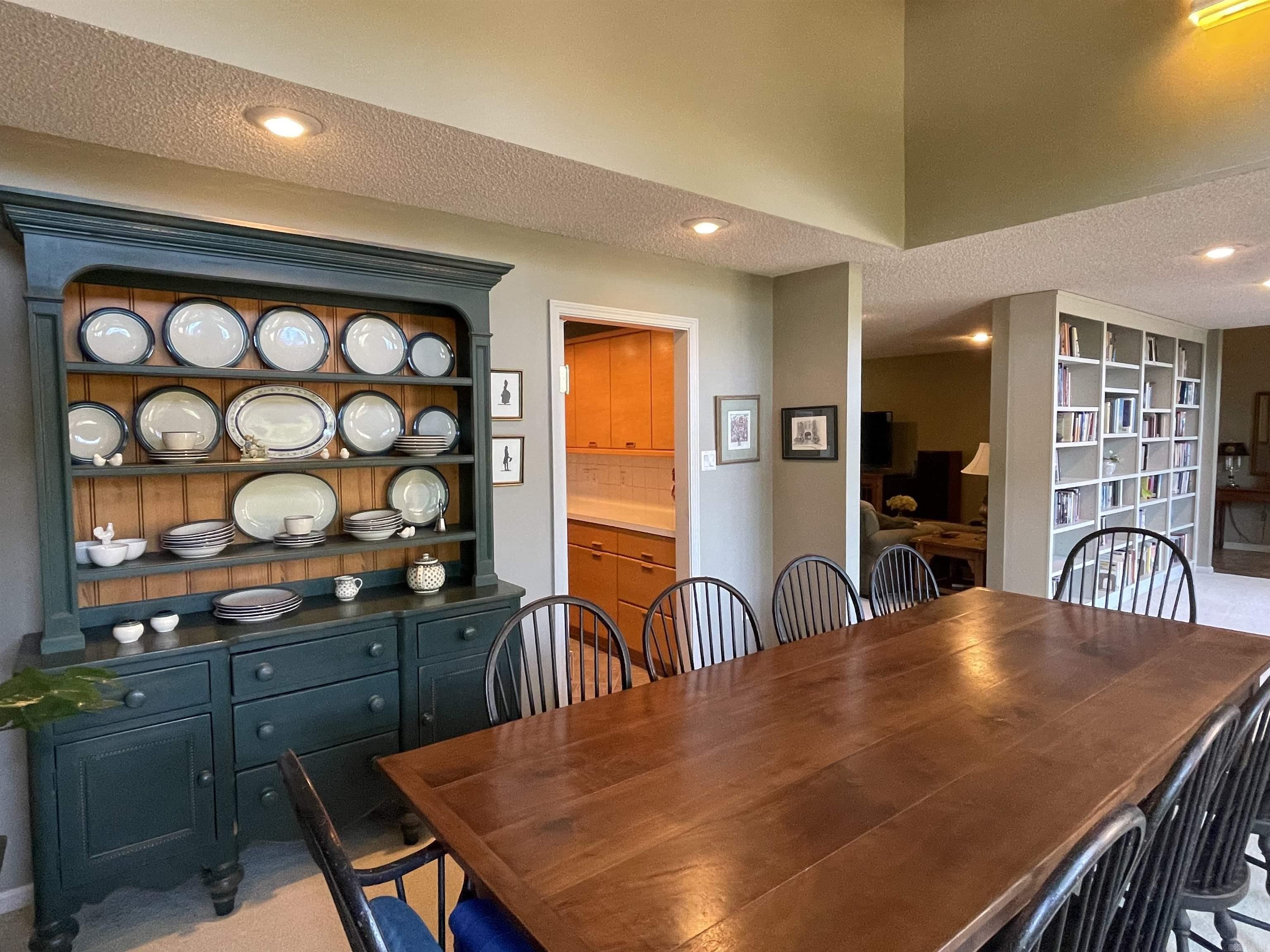 QUAIL CREEK EST - Residential