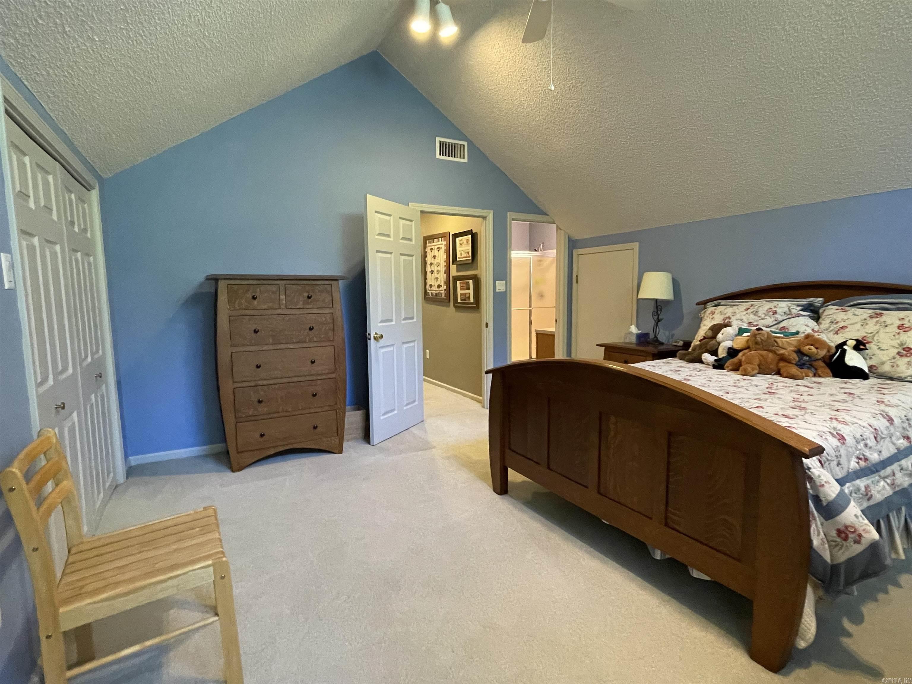 QUAIL CREEK EST - Residential