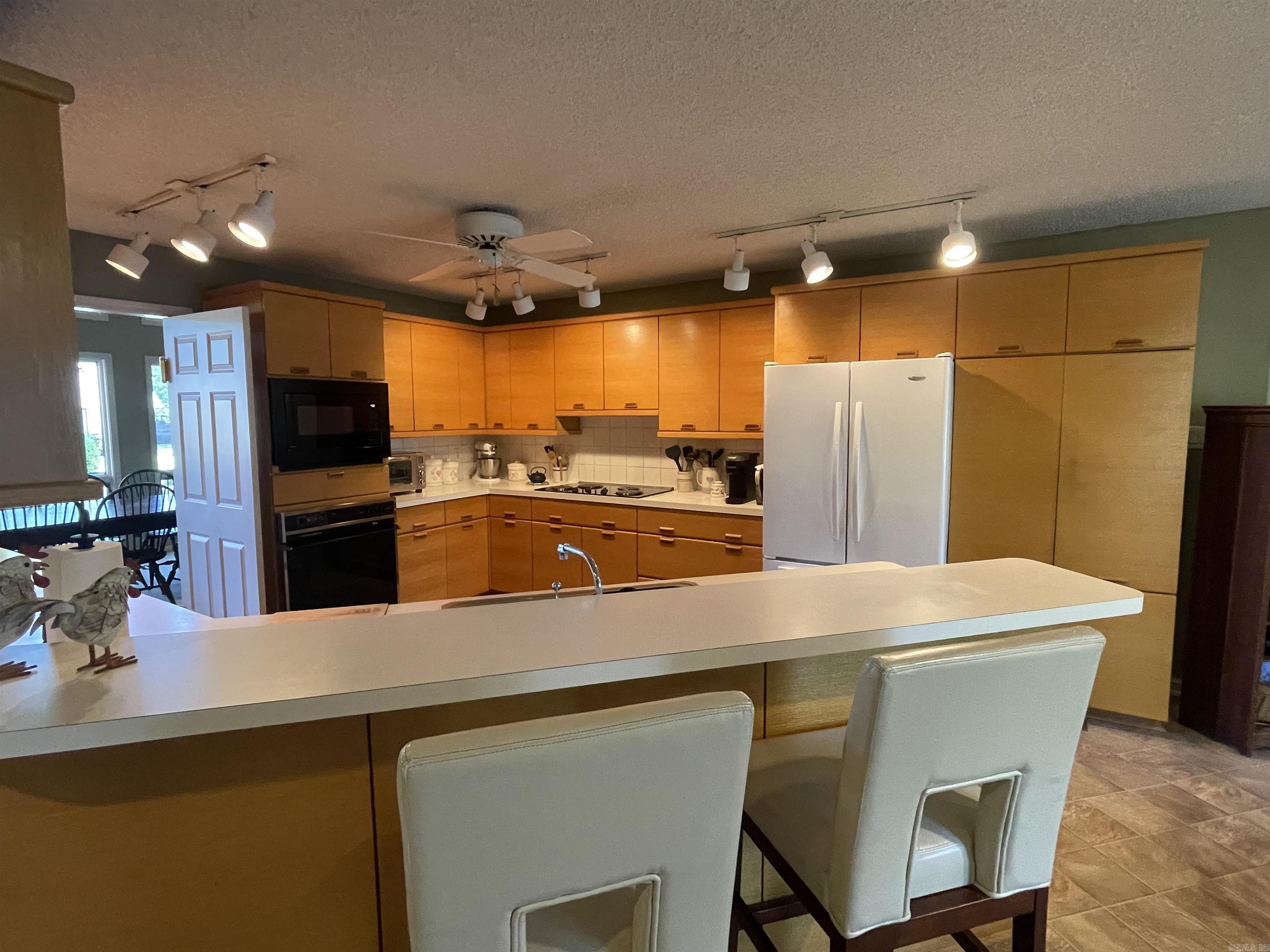 QUAIL CREEK EST - Residential