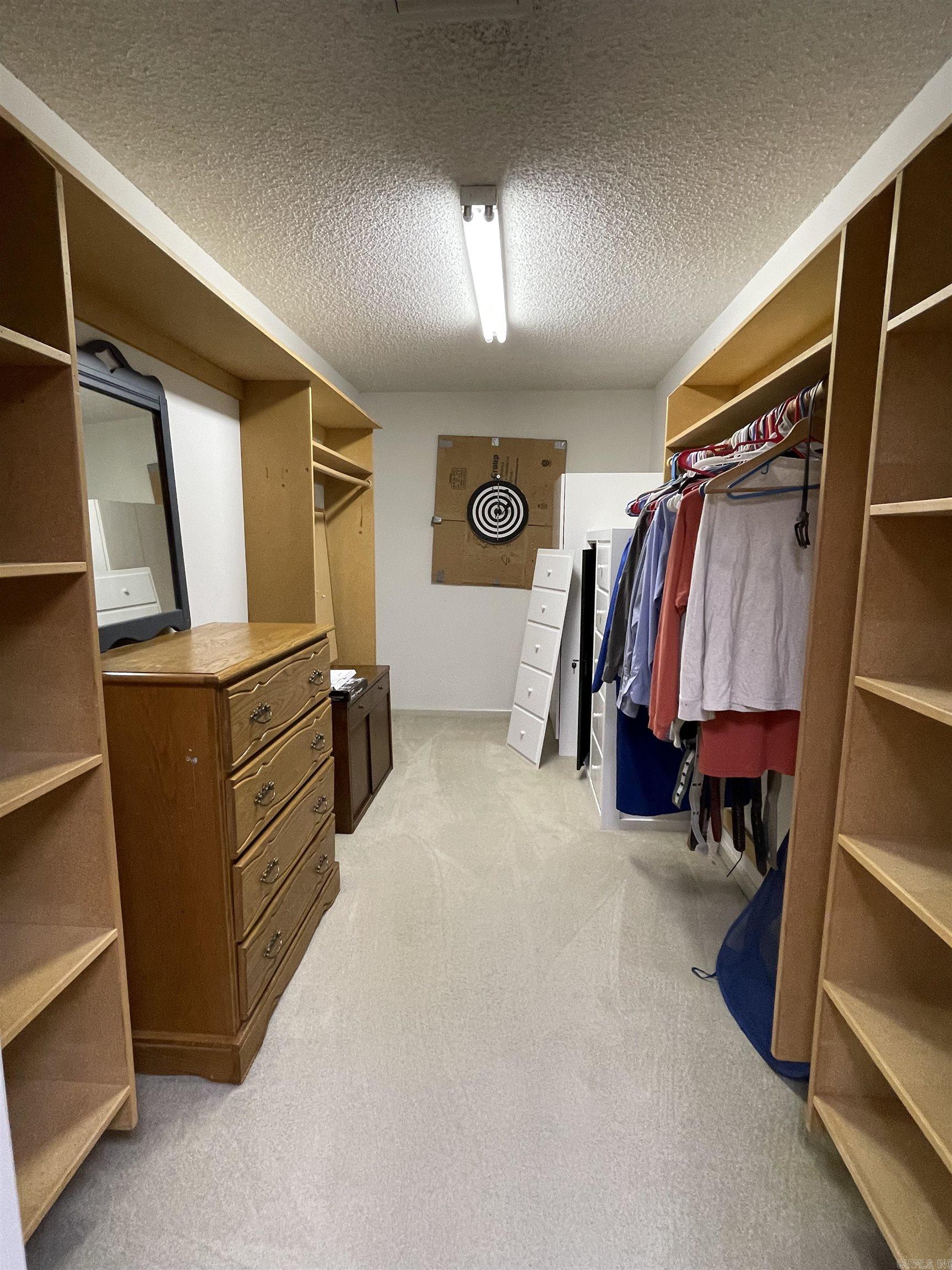 QUAIL CREEK EST - Residential