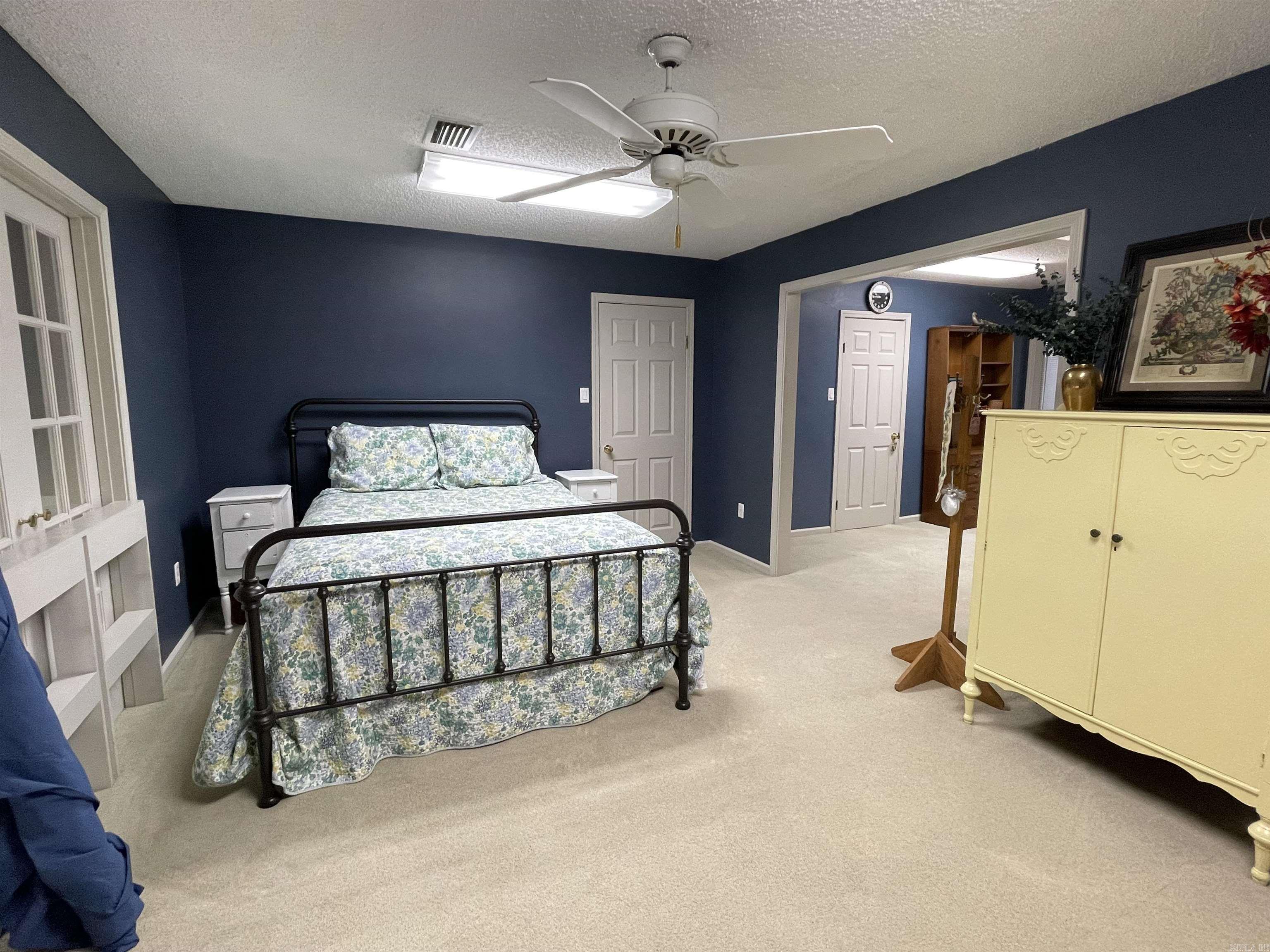 QUAIL CREEK EST - Residential