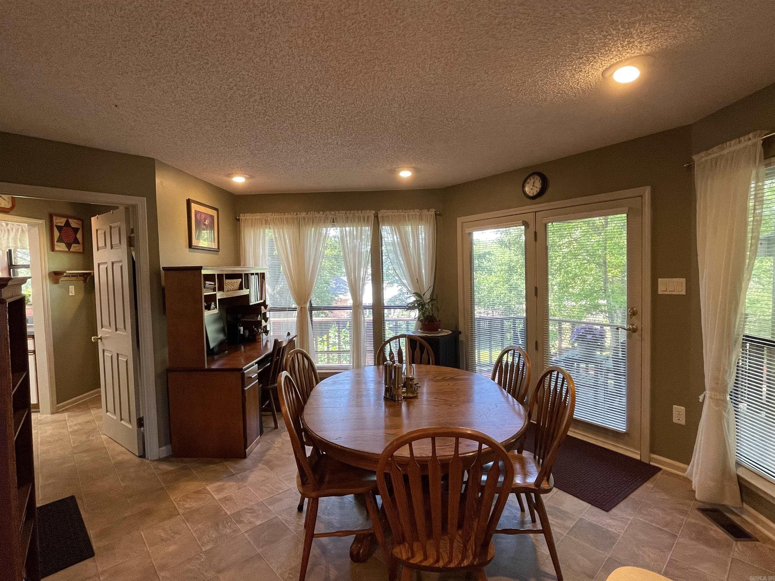 QUAIL CREEK EST - Residential