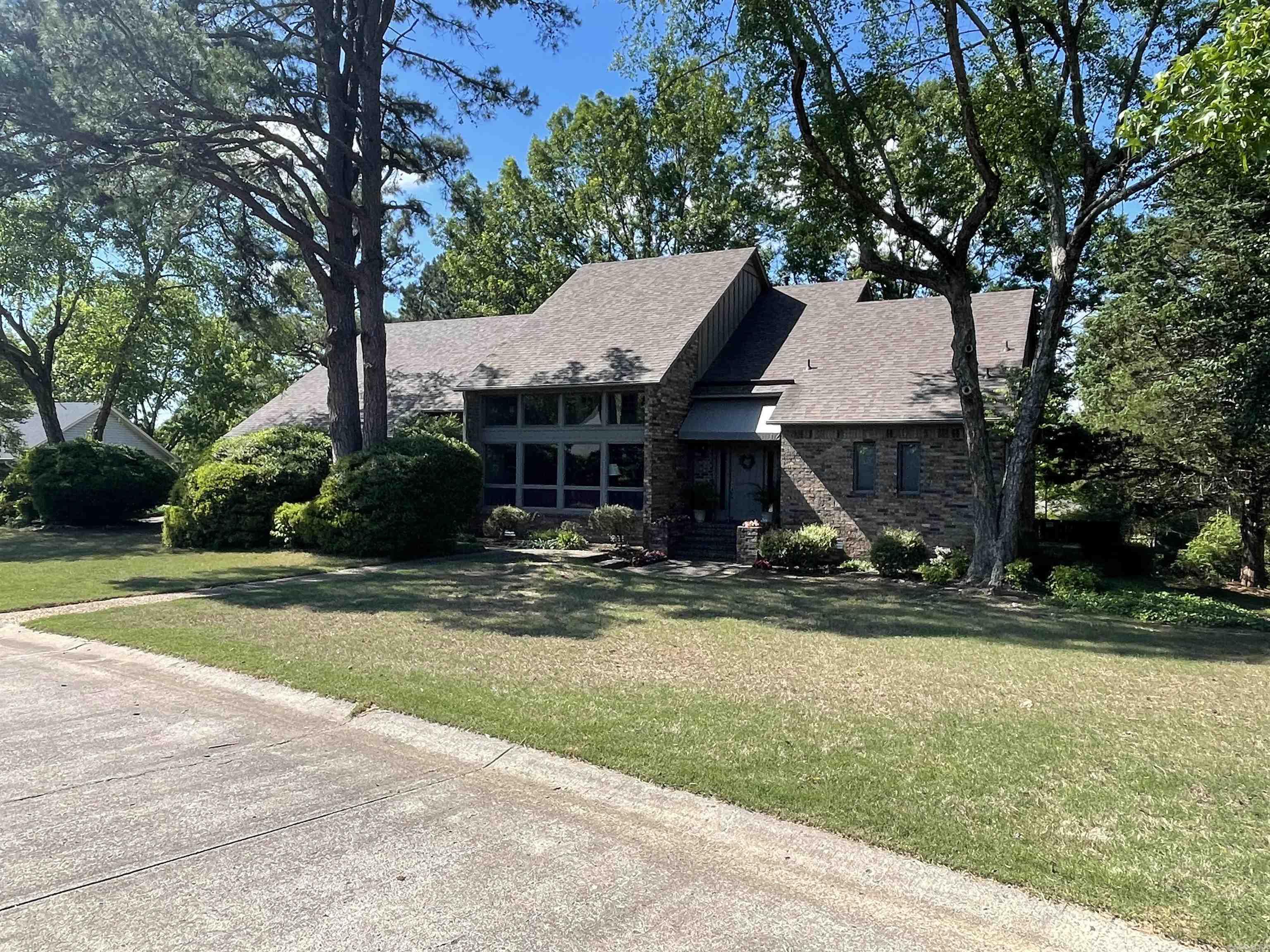 QUAIL CREEK EST - Residential