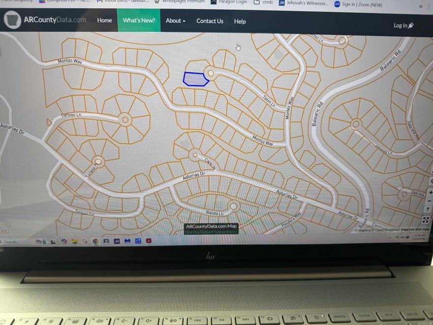 REDUCED $1,900...CLOSE TO CORONADO FITNESS CENTER...TENNIS...LAKE...GOLF...MAKE ARRANGEMENTS WITH YOUR REALTOR, AND IF YOU DON'T HAVE ONE, CALL THE LISTING AGENT...    PLEASE READ AGENTS REMARKS......