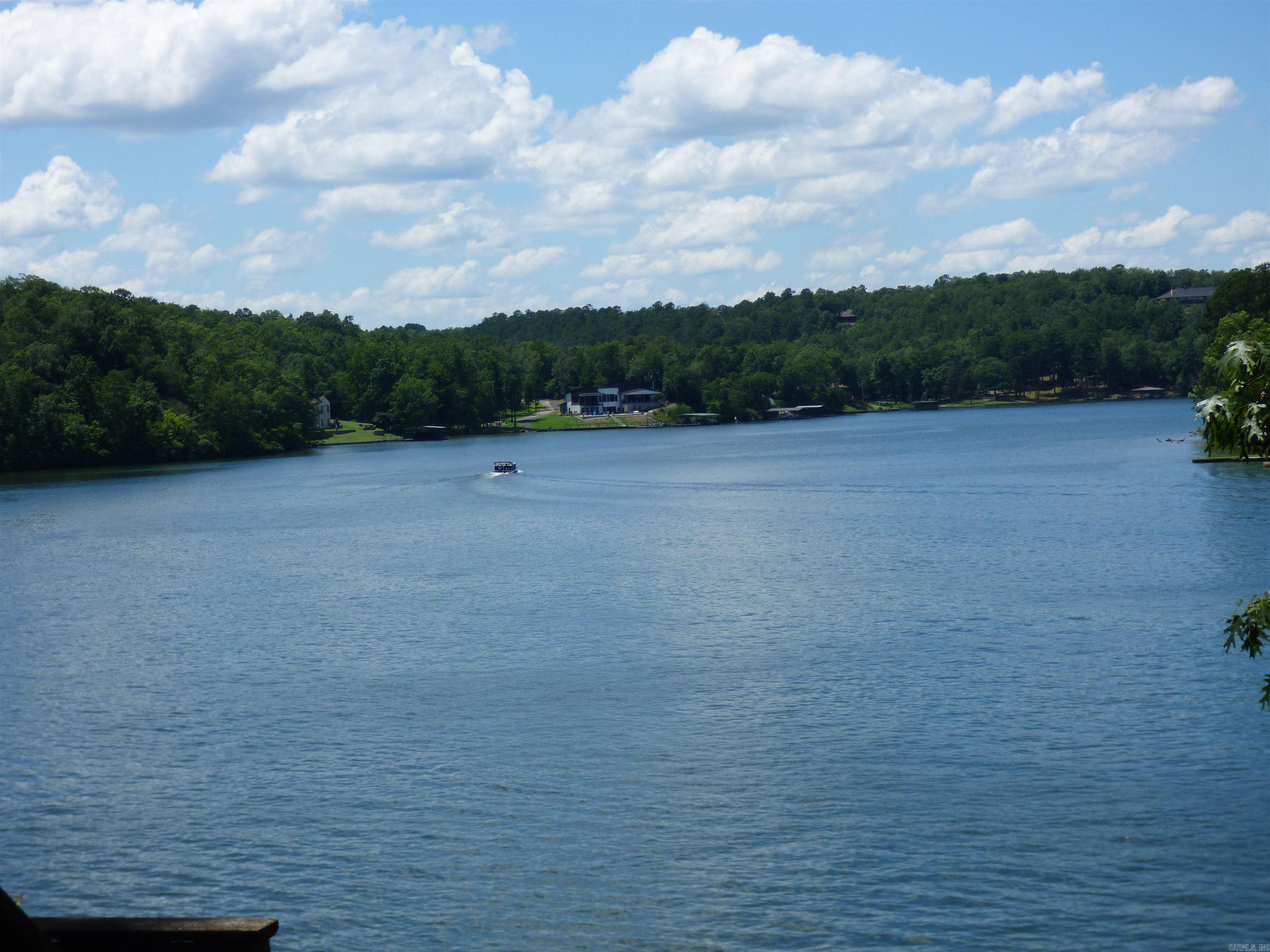 La Ho Heights - Land