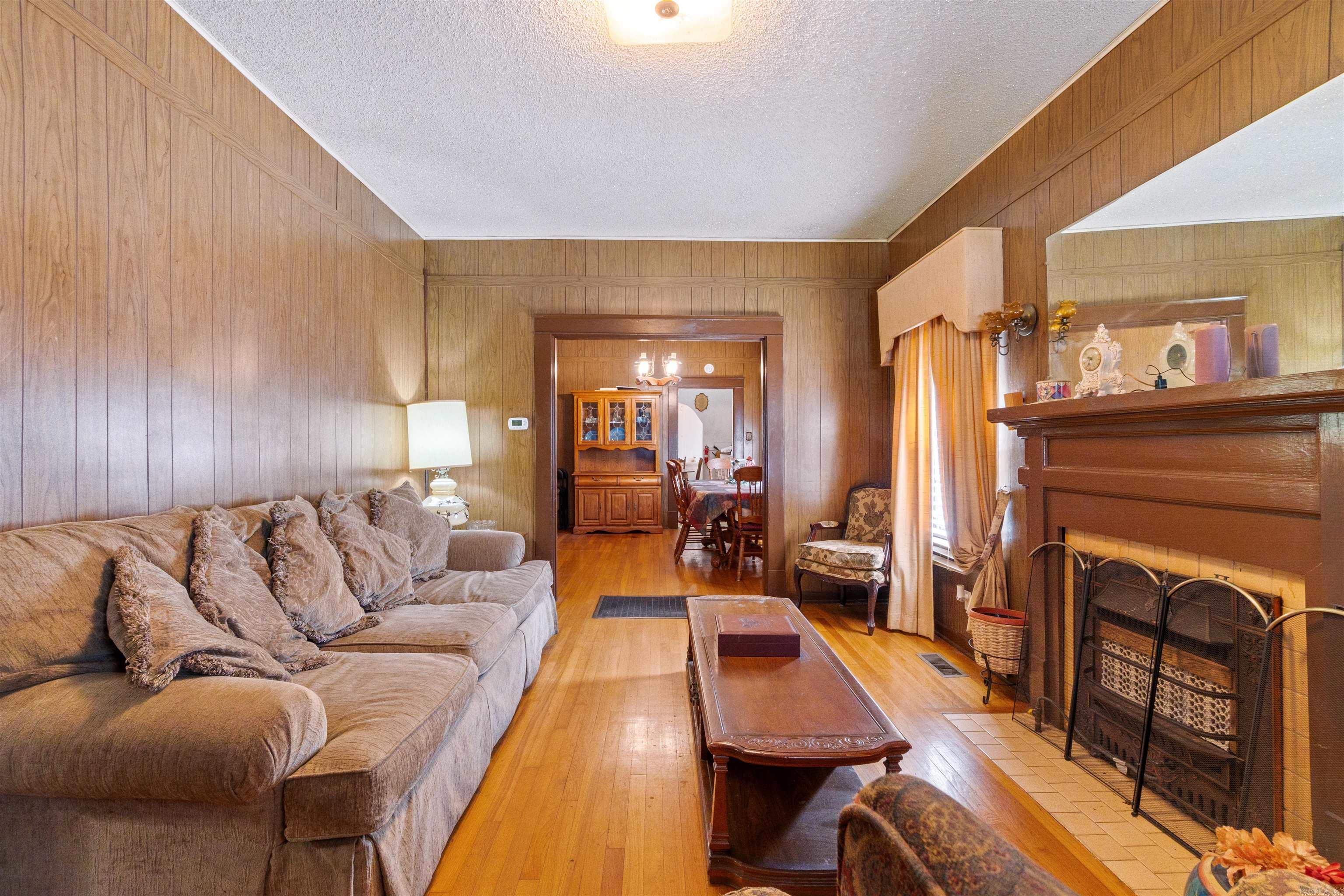 WORTHEN W B - Residential