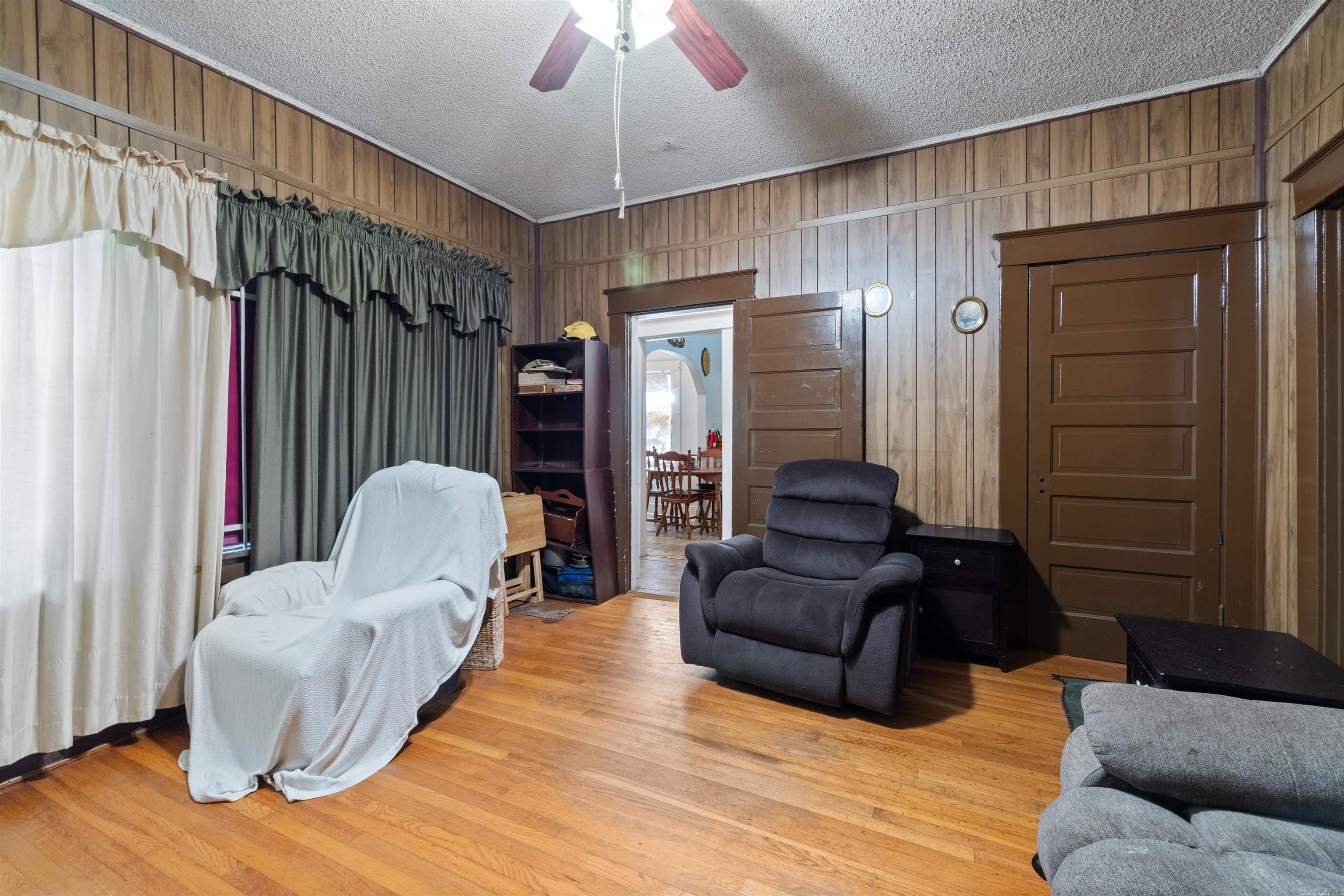 WORTHEN W B - Residential