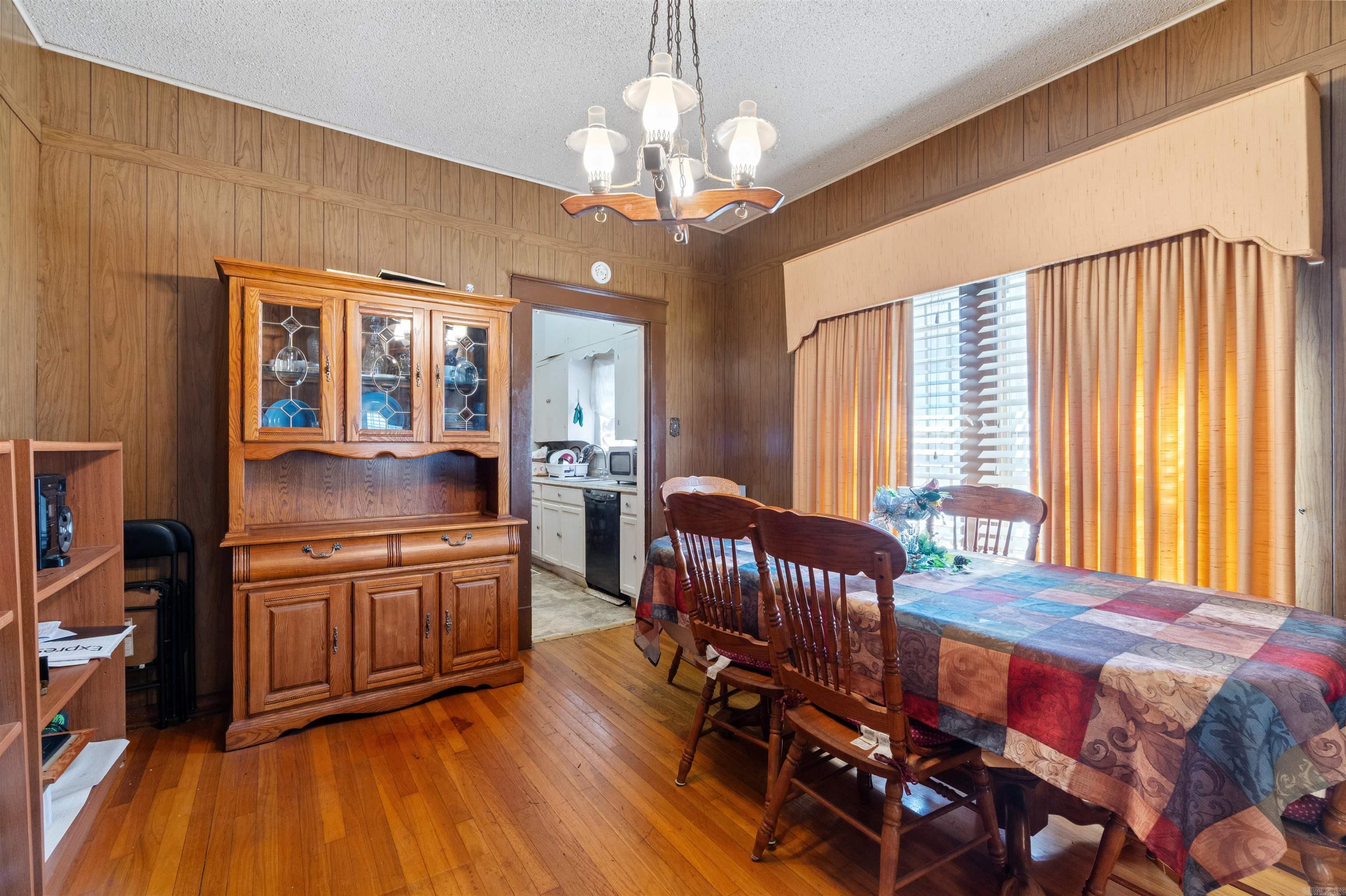 WORTHEN W B - Residential