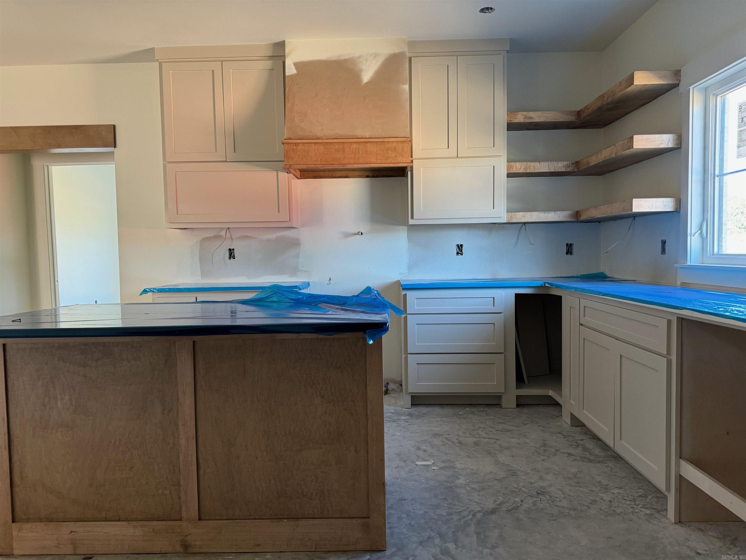 EAST MEADOW - Residential