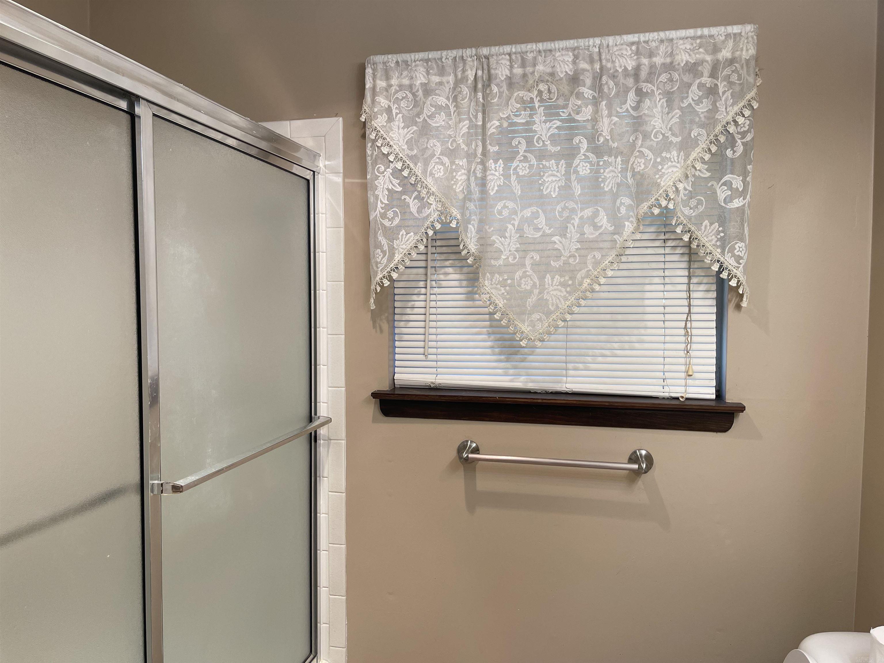 Brown To Jacksonville - Residential Lease