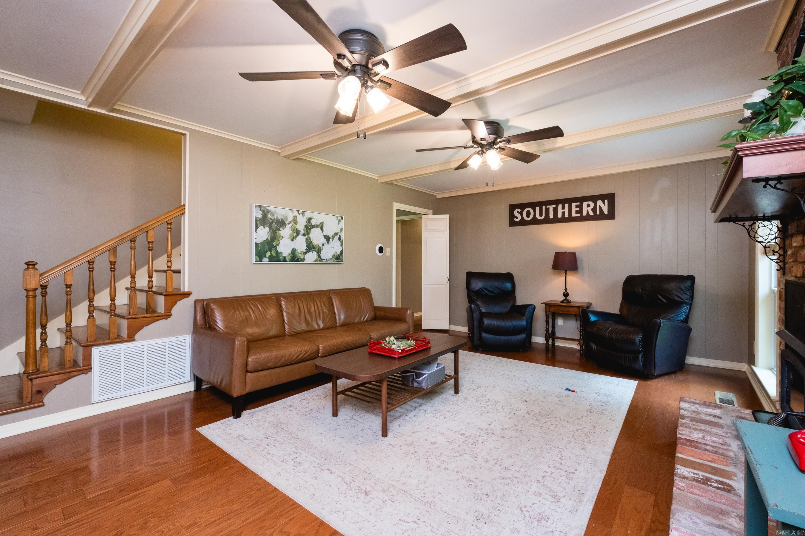 Leawood Manor 1st - Residential