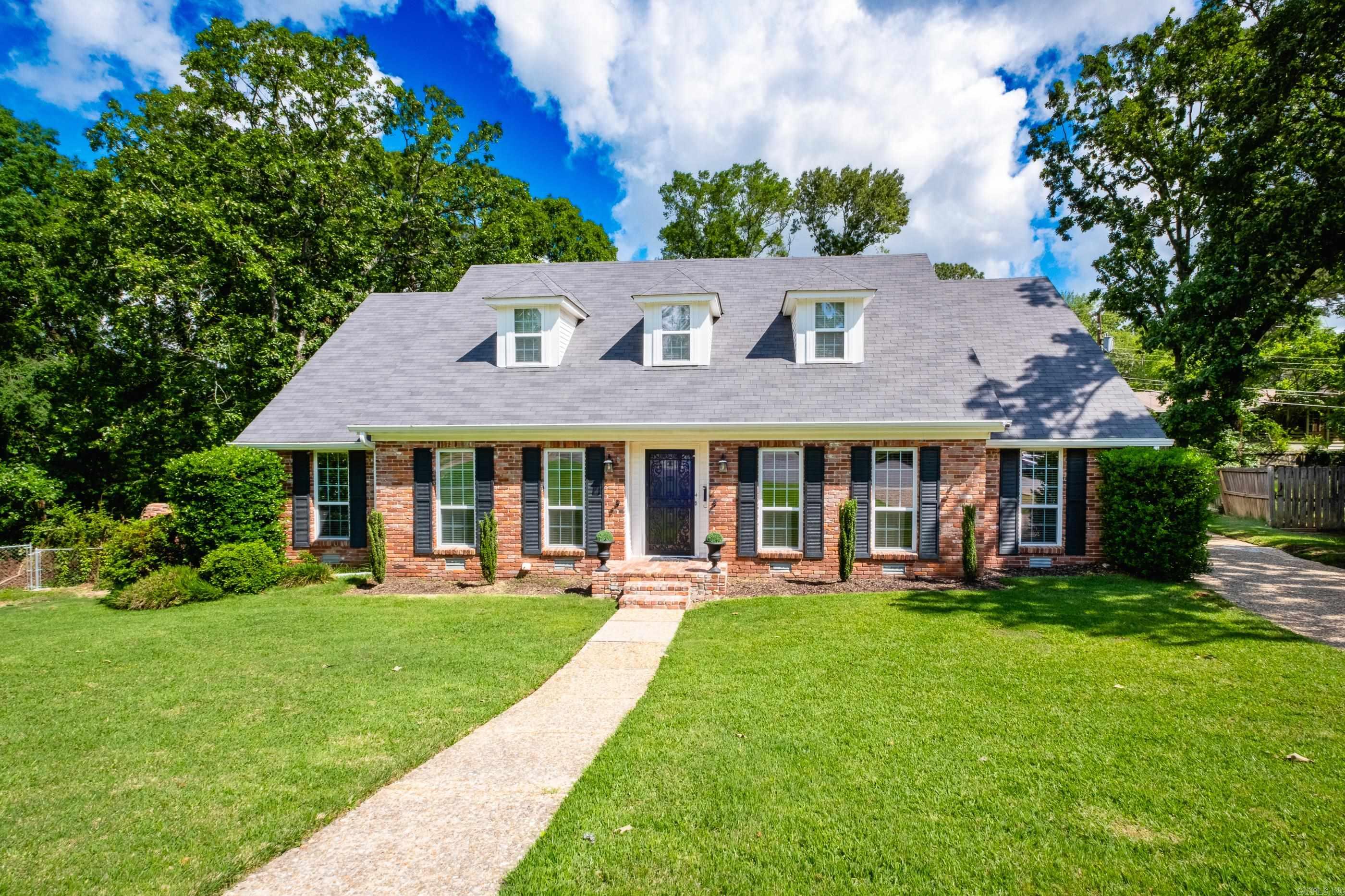 Leawood Manor 1st - Residential