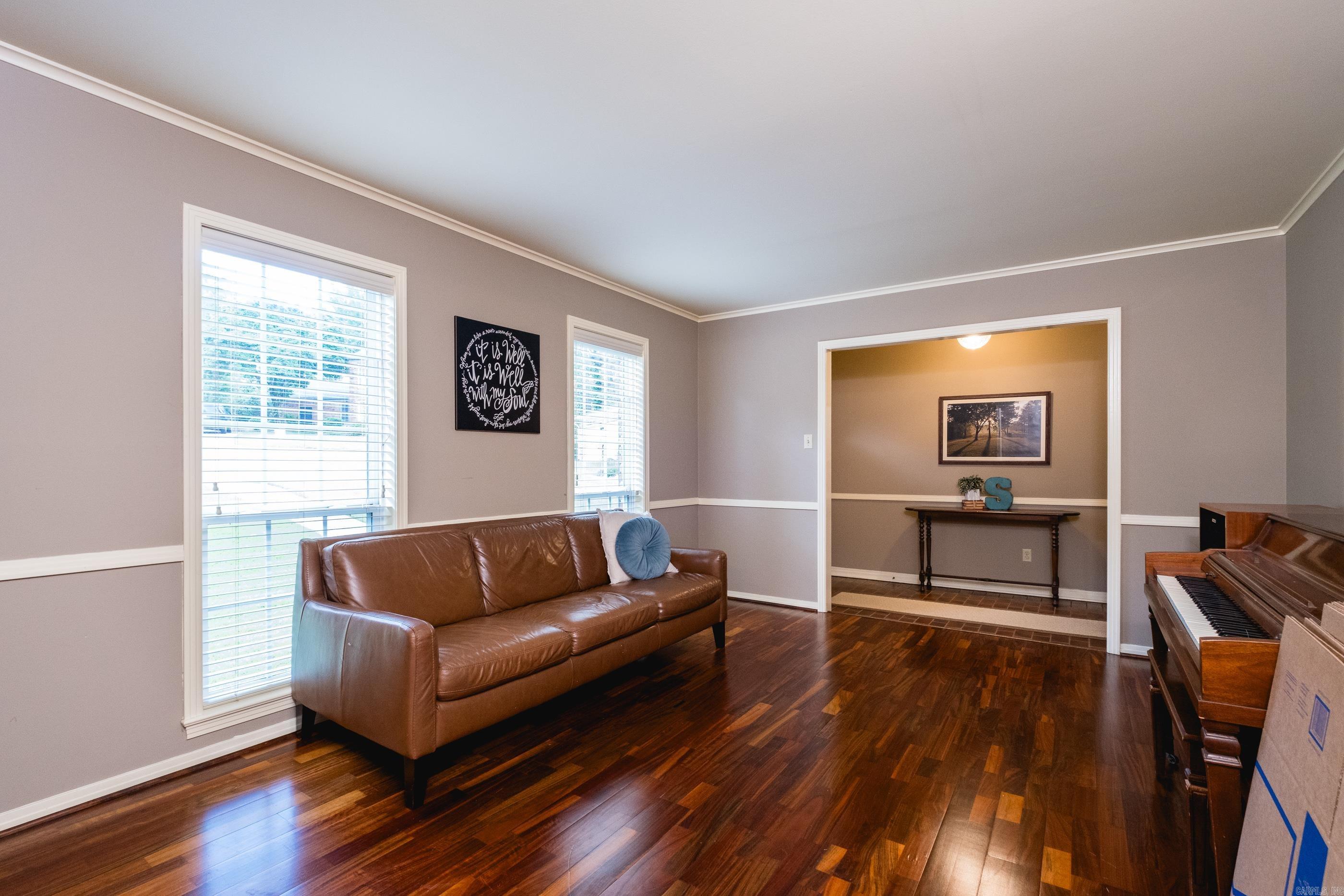 Leawood Manor 1st - Residential