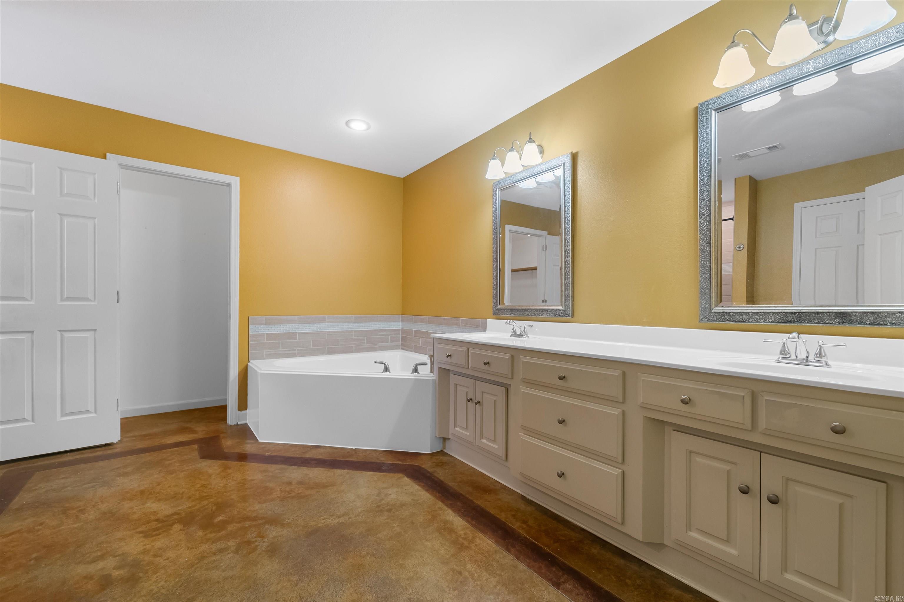 TURTLE CREEK - Residential