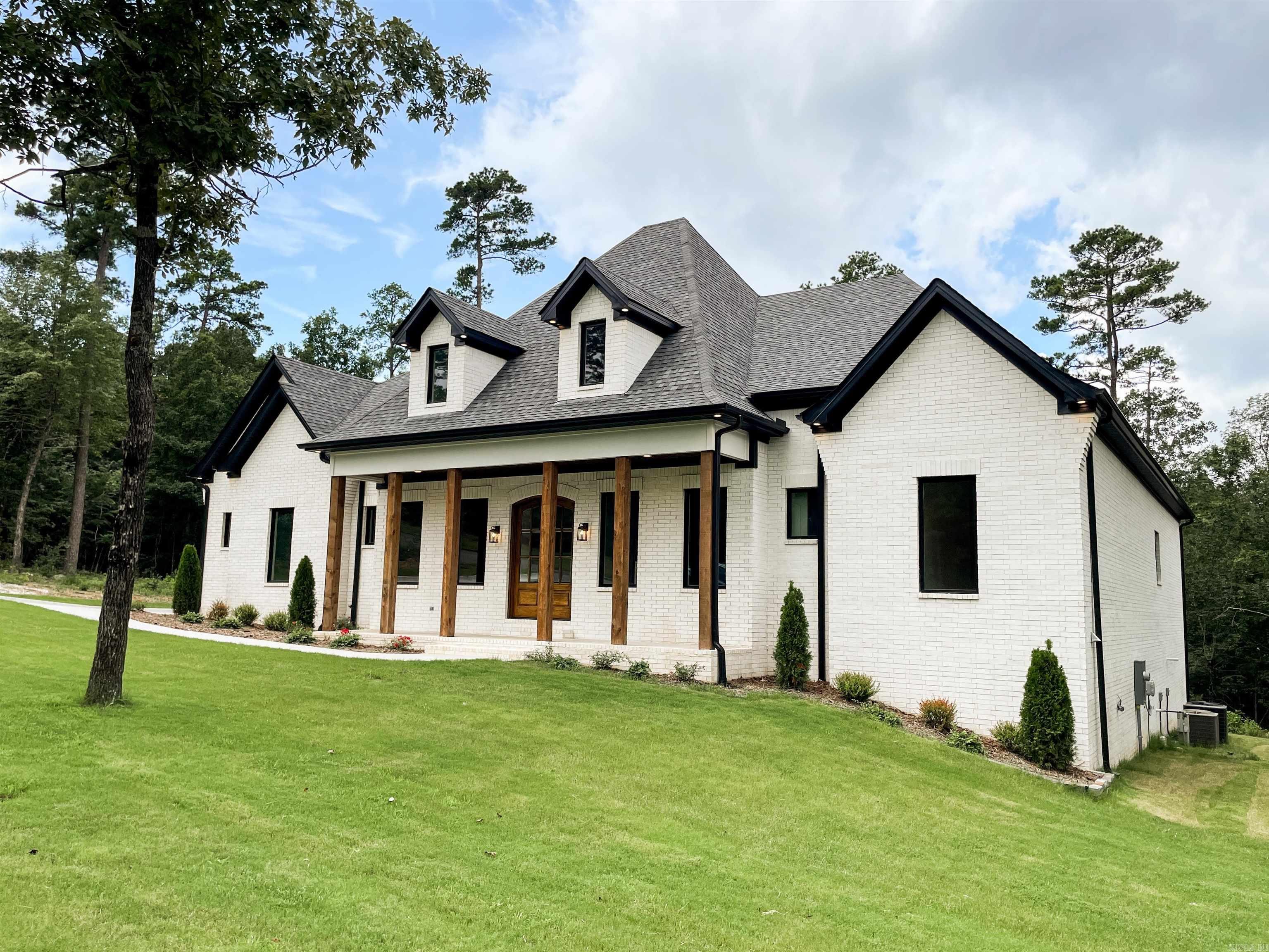 WATERVIEW ESTATES - Residential