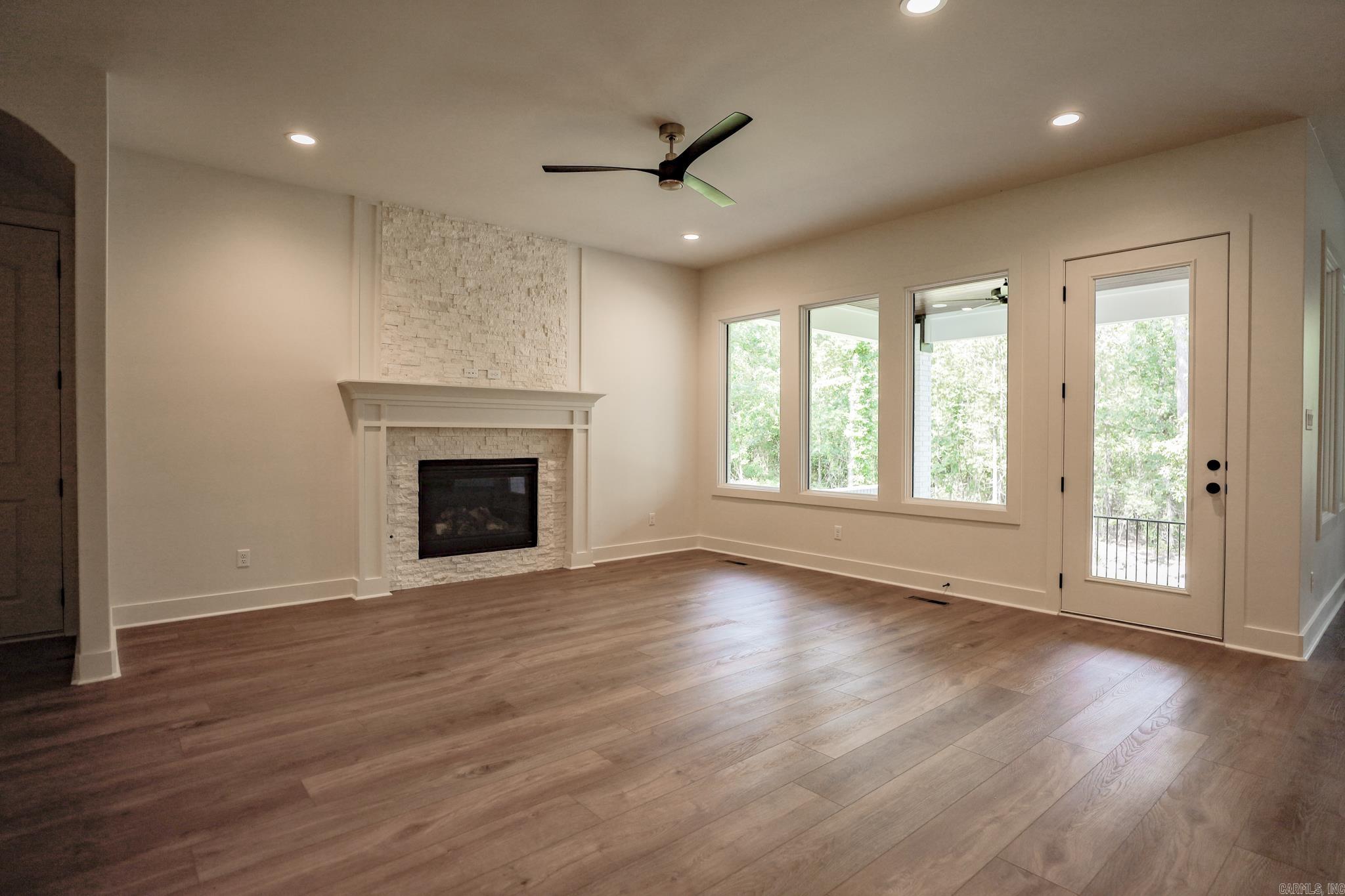 WATERVIEW ESTATES - Residential