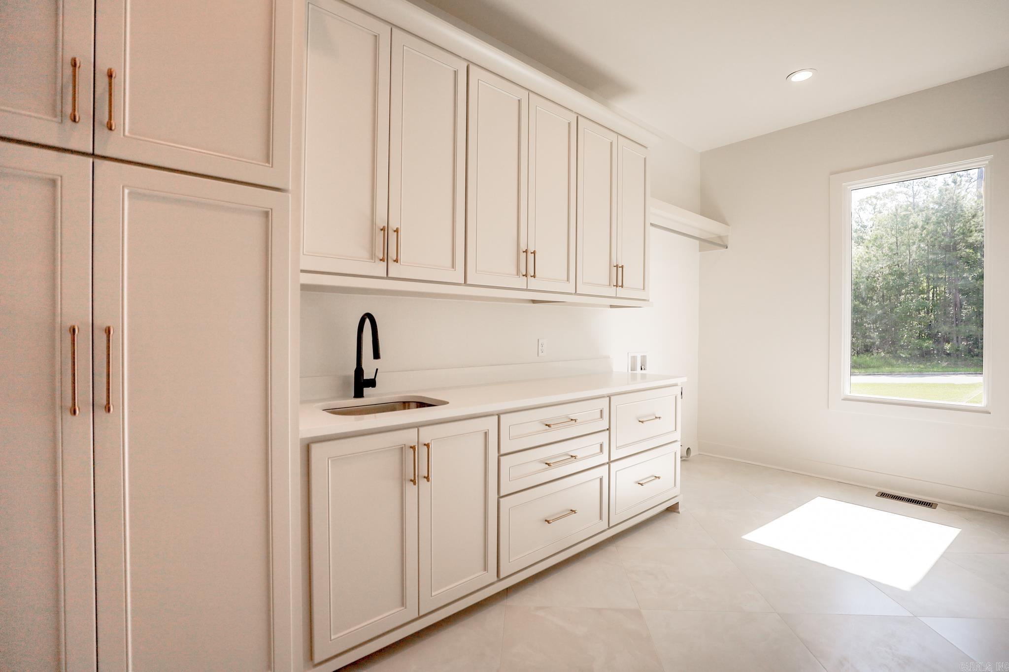 WATERVIEW ESTATES - Residential