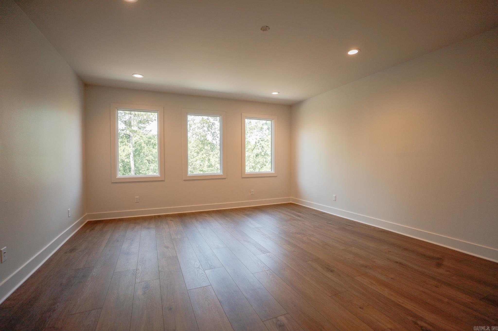 WATERVIEW ESTATES - Residential