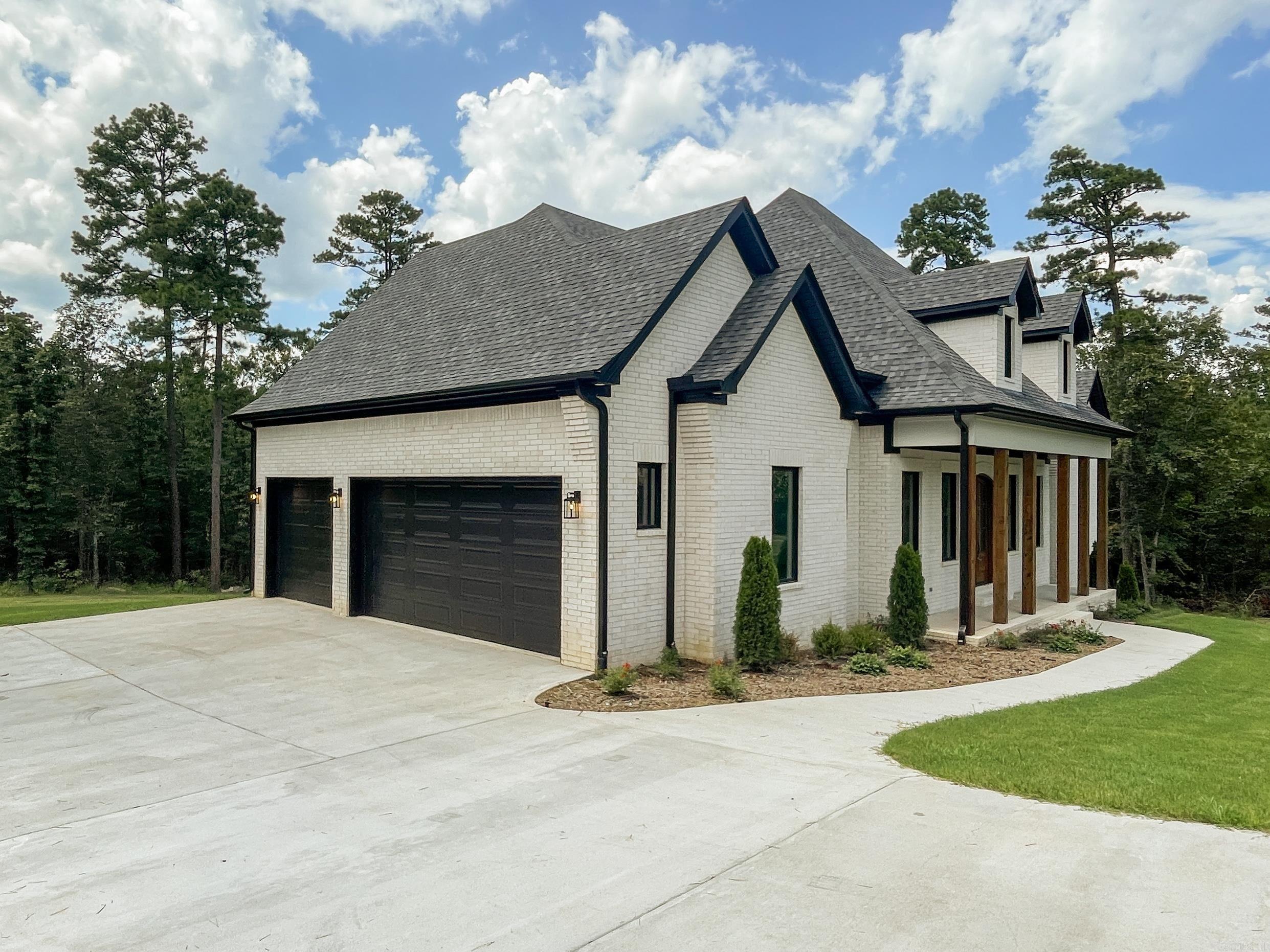 WATERVIEW ESTATES - Residential