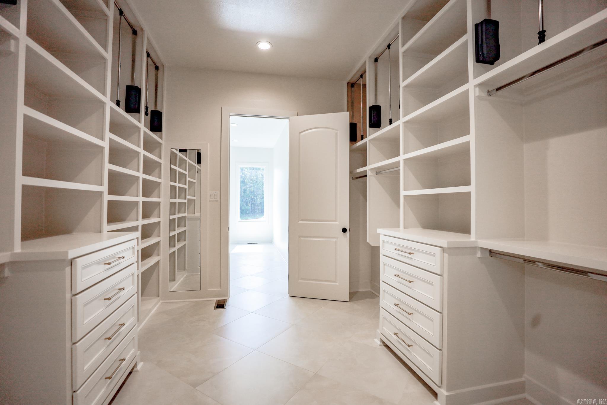 WATERVIEW ESTATES - Residential