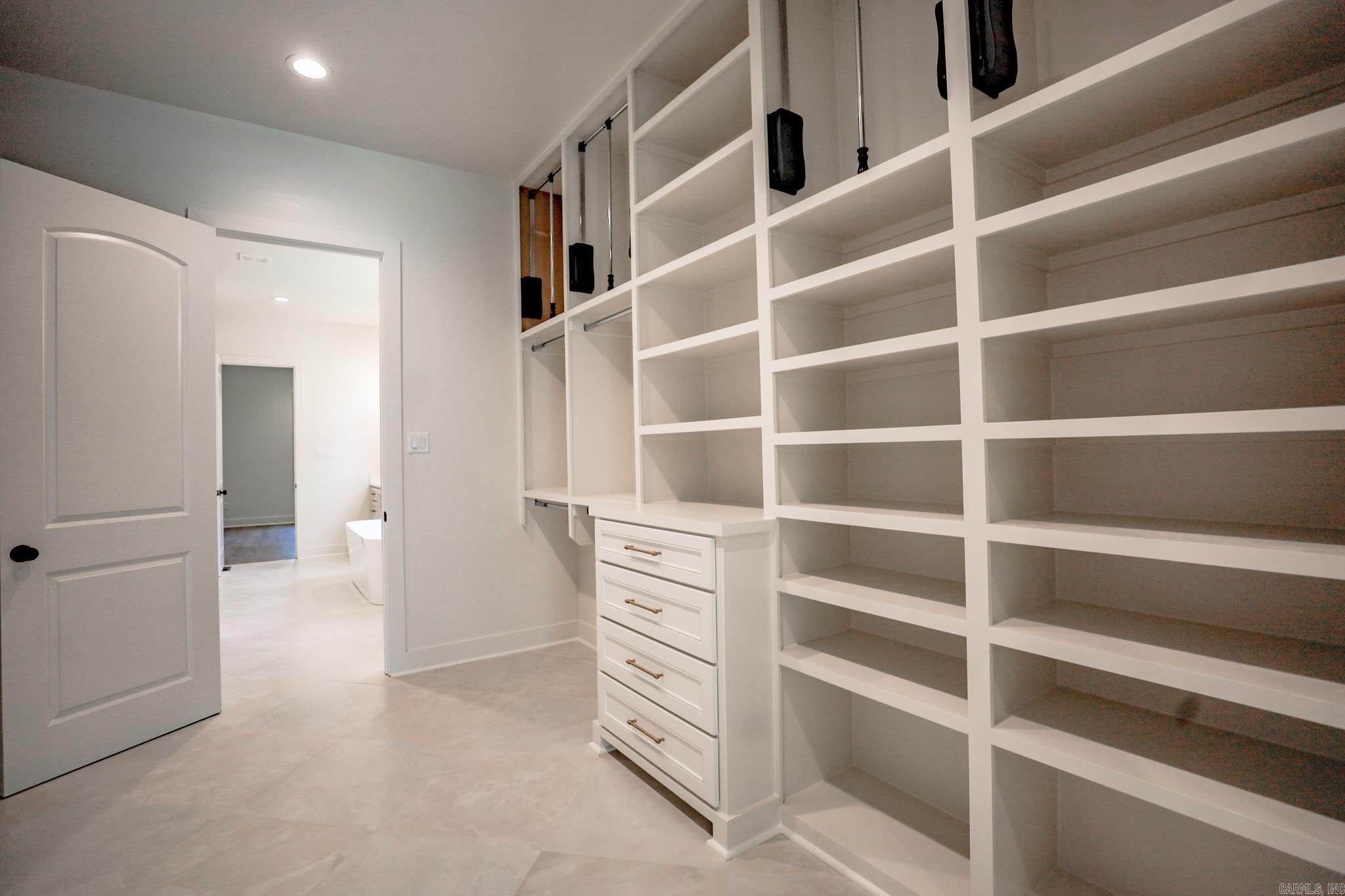 WATERVIEW ESTATES - Residential