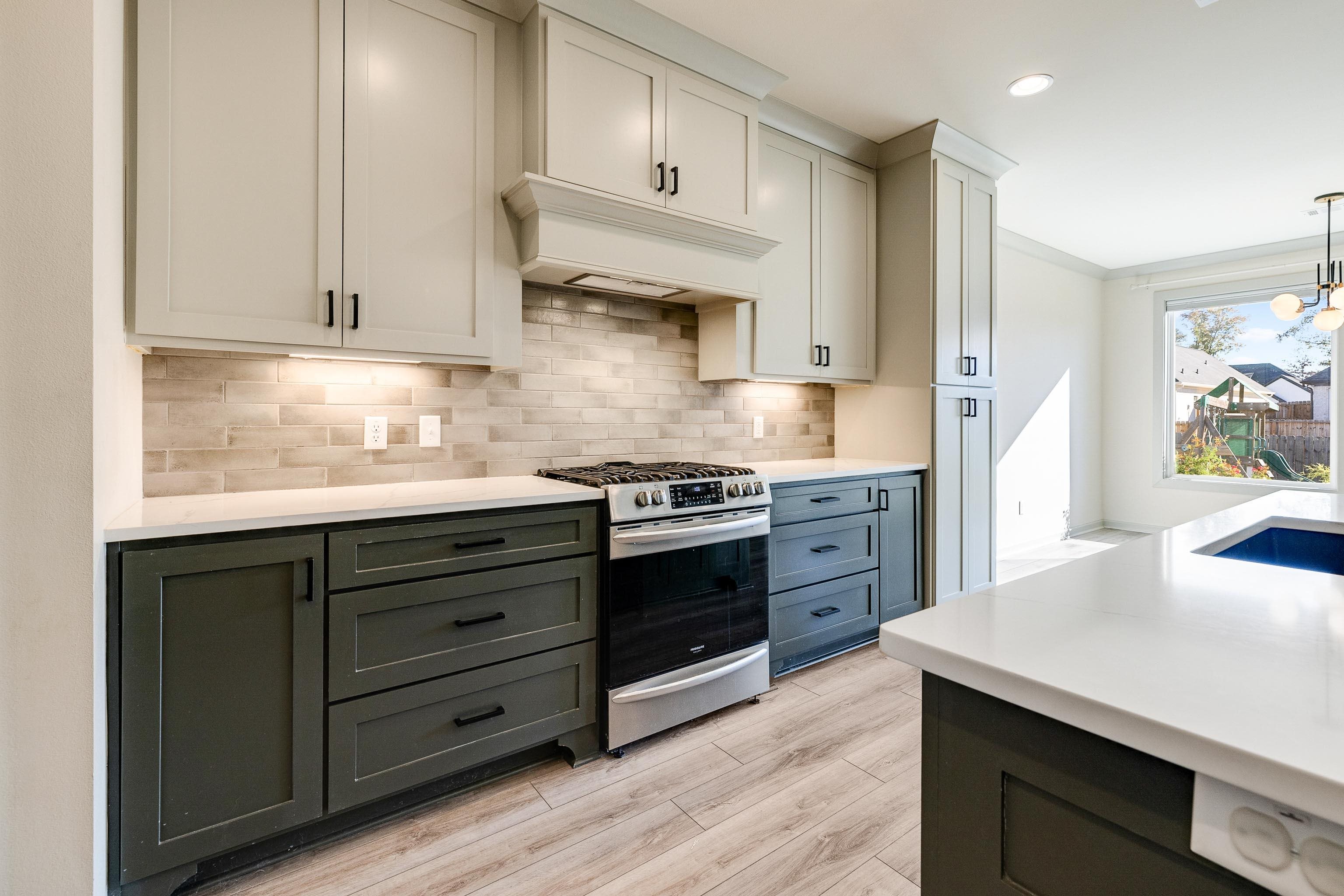 THE WOODS OF HURRICANE LAKE ESTA - Residential