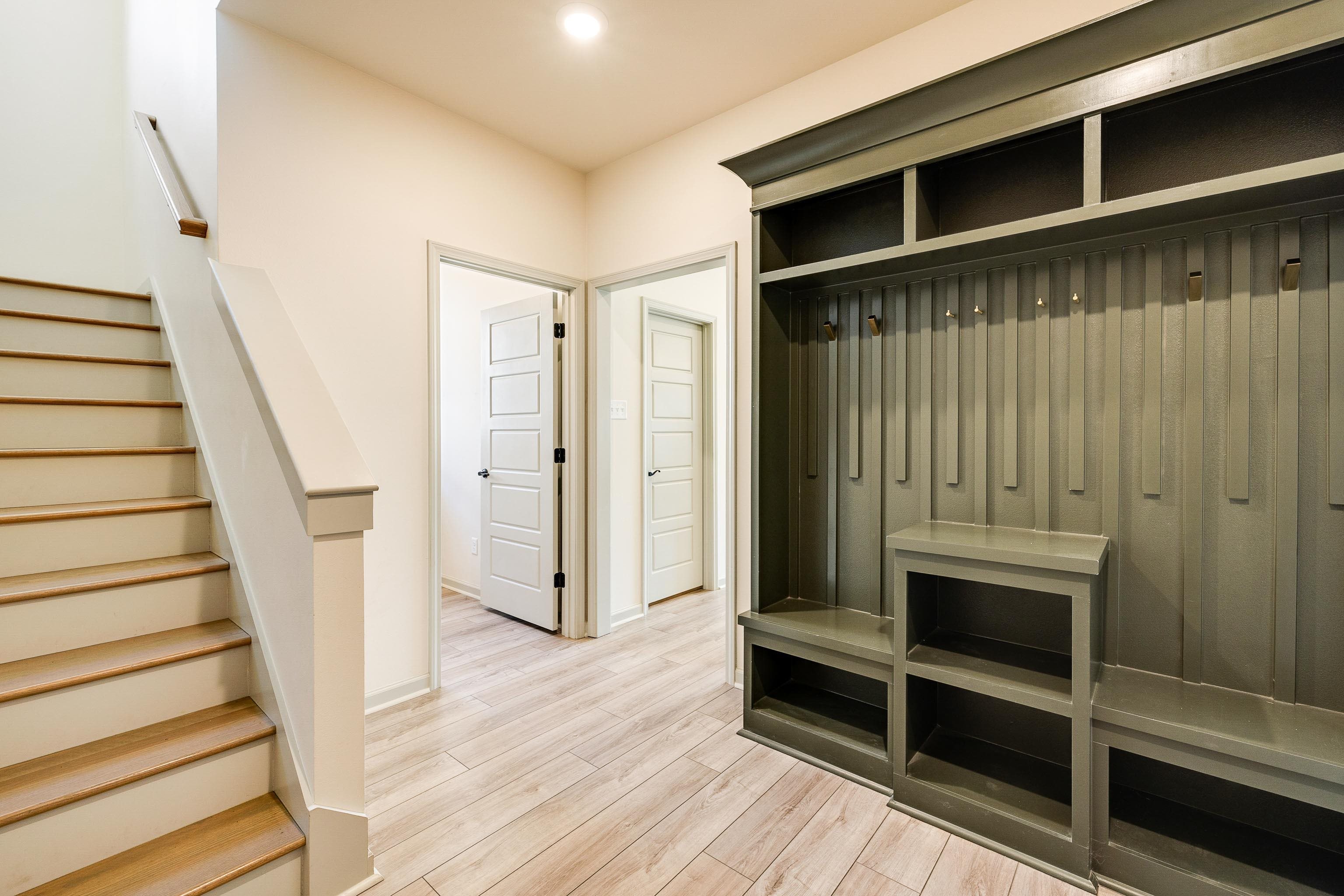 THE WOODS OF HURRICANE LAKE ESTA - Residential