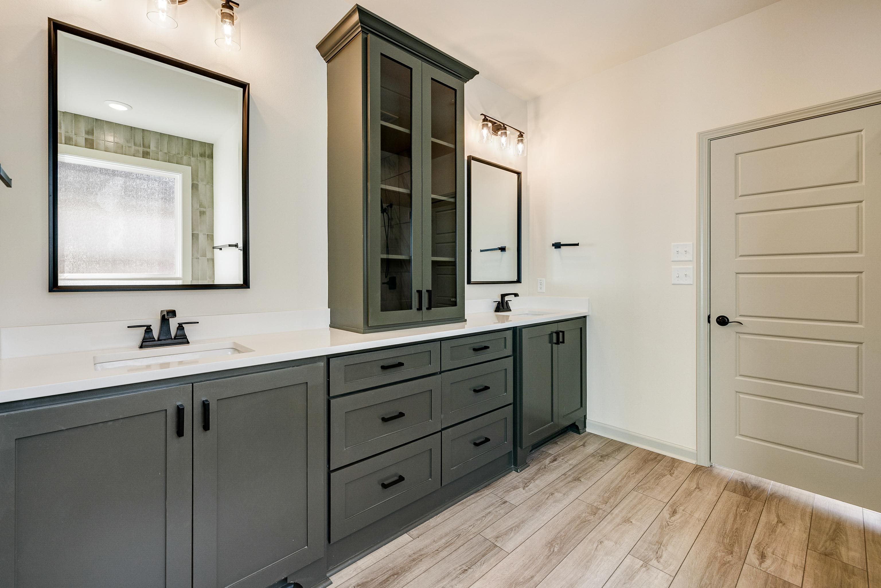 THE WOODS OF HURRICANE LAKE ESTA - Residential