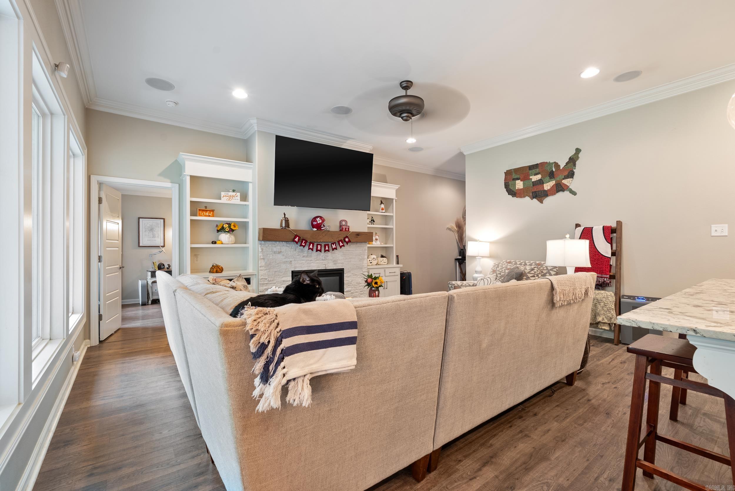 GIBRALTER HGTS - Residential