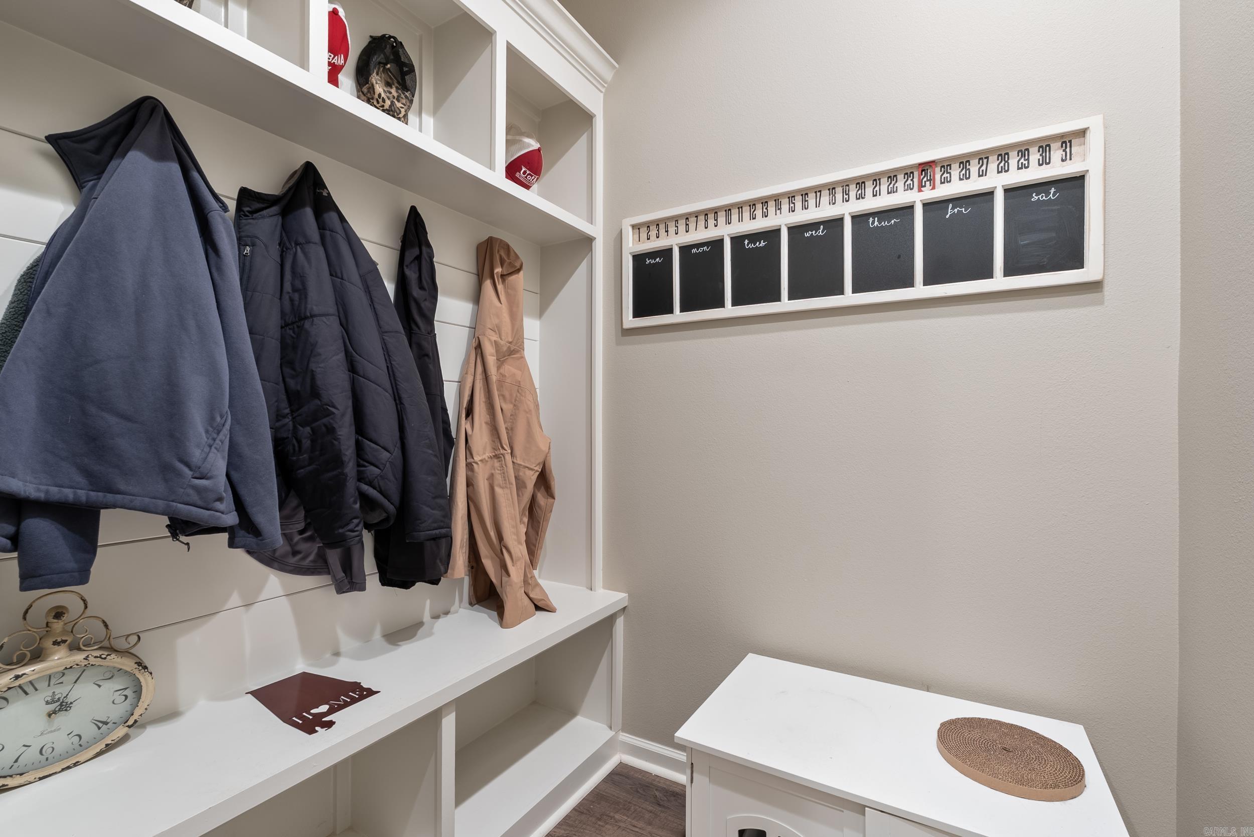 GIBRALTER HGTS - Residential