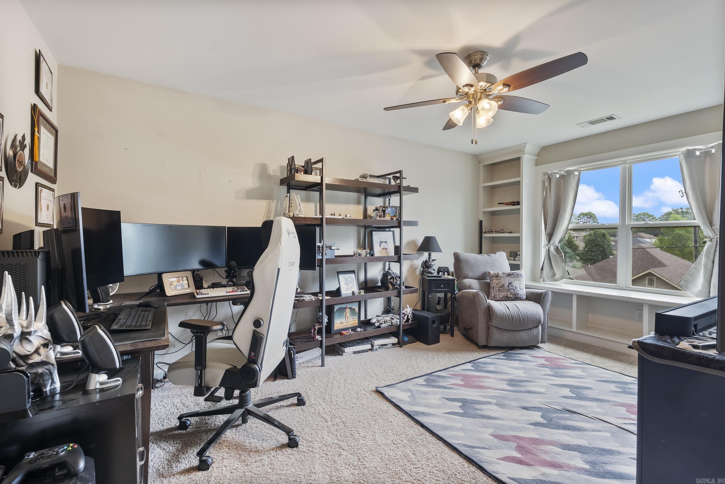 GIBRALTER HGTS - Residential