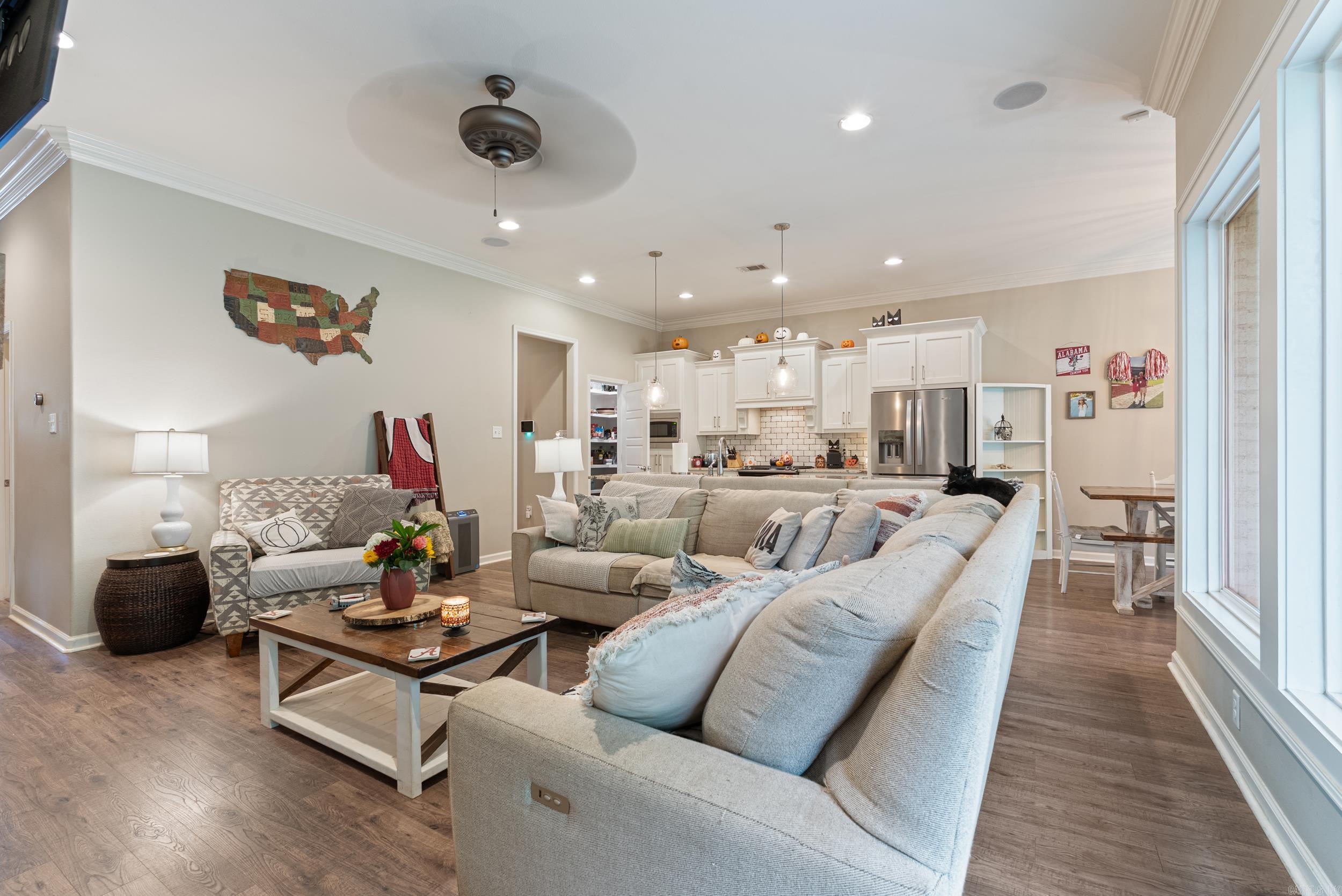 GIBRALTER HGTS - Residential