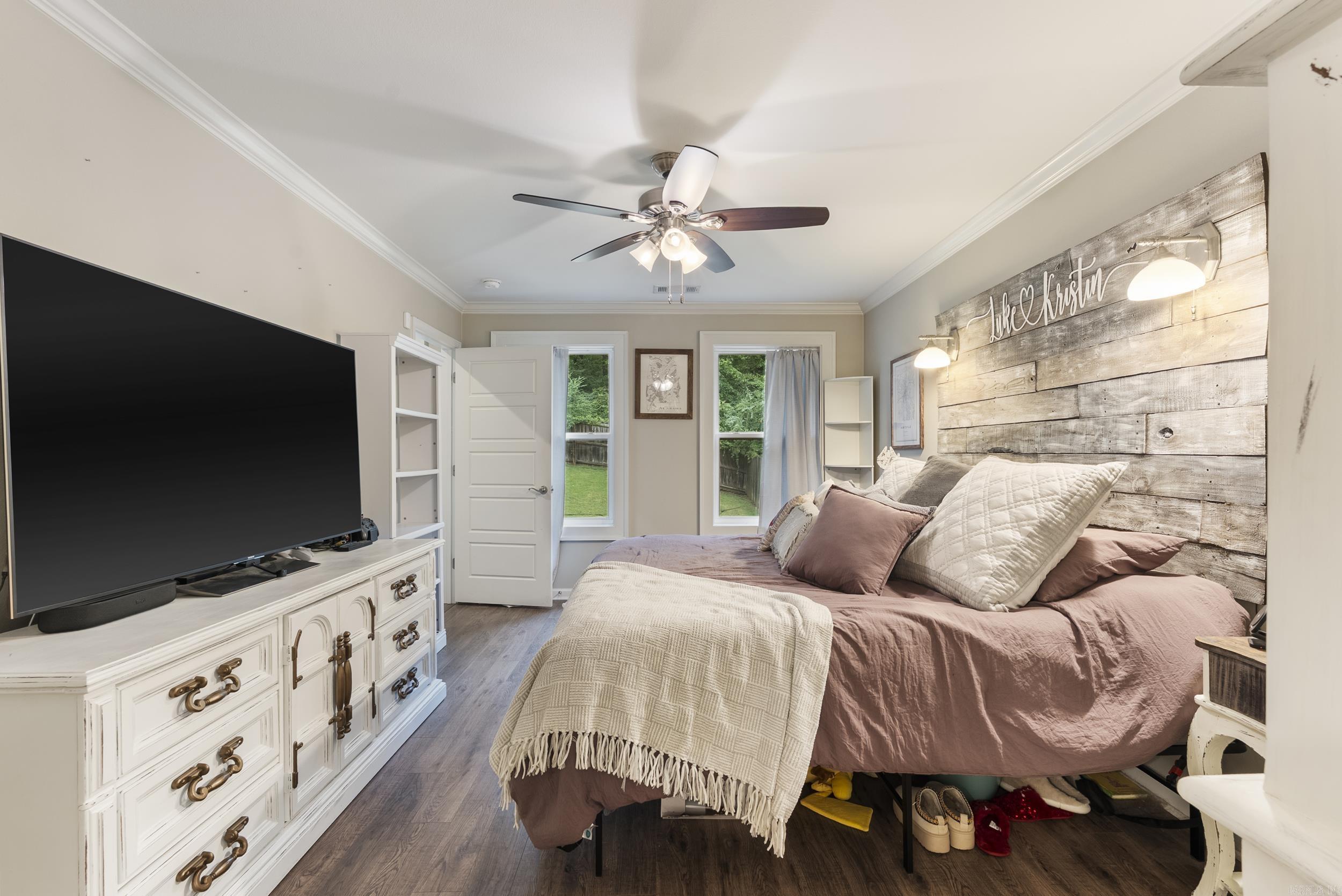 GIBRALTER HGTS - Residential