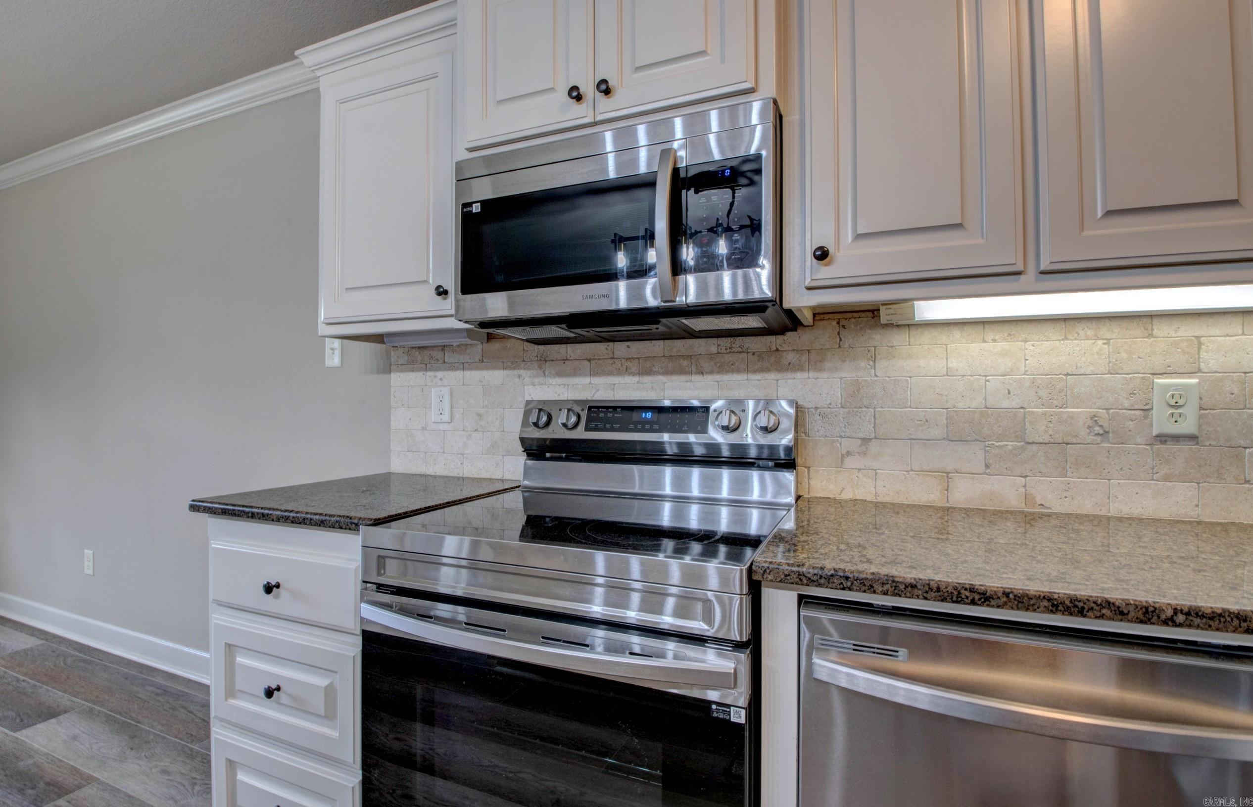 HUNTINGTON PLACE - Residential