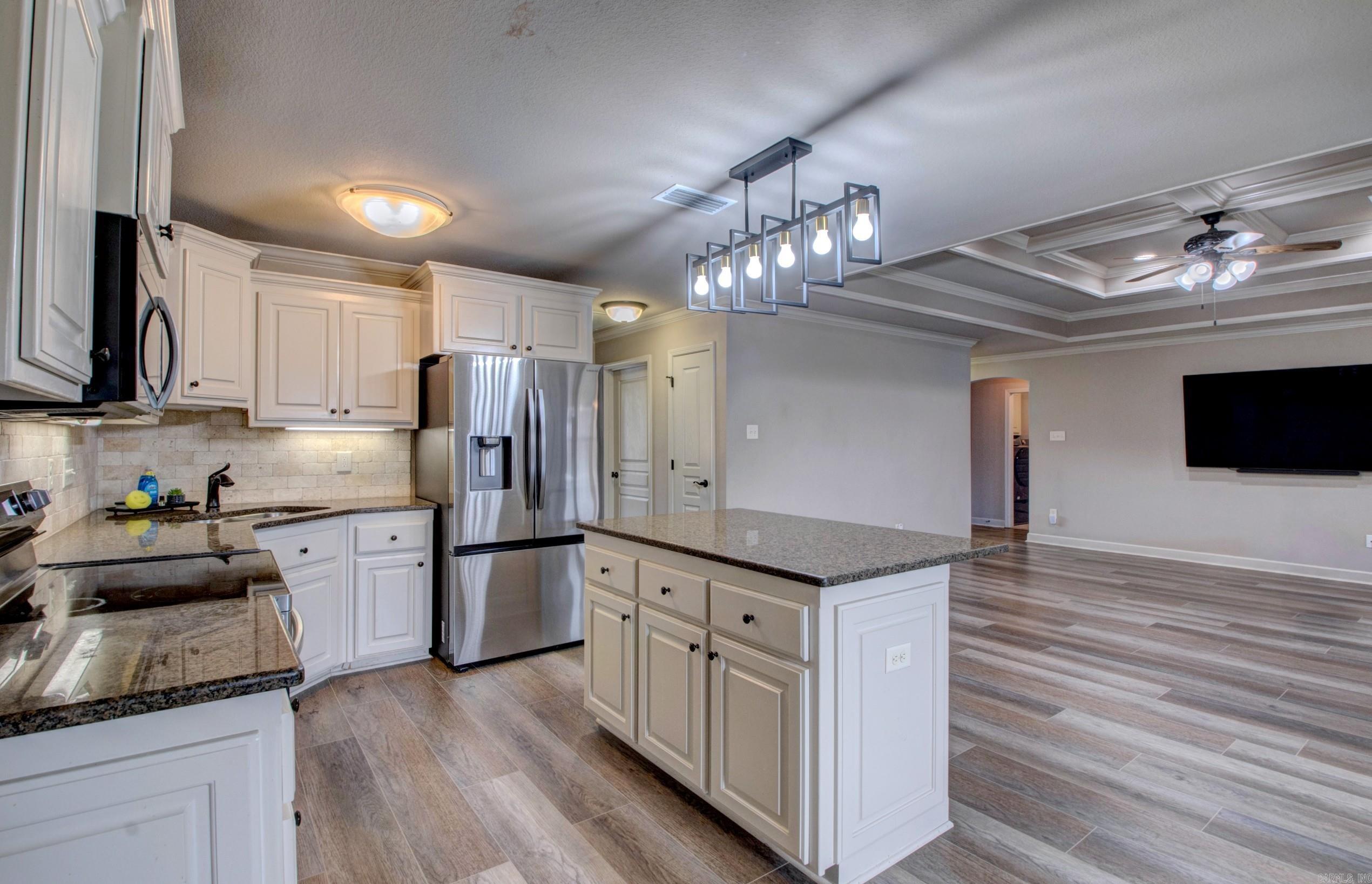 HUNTINGTON PLACE - Residential