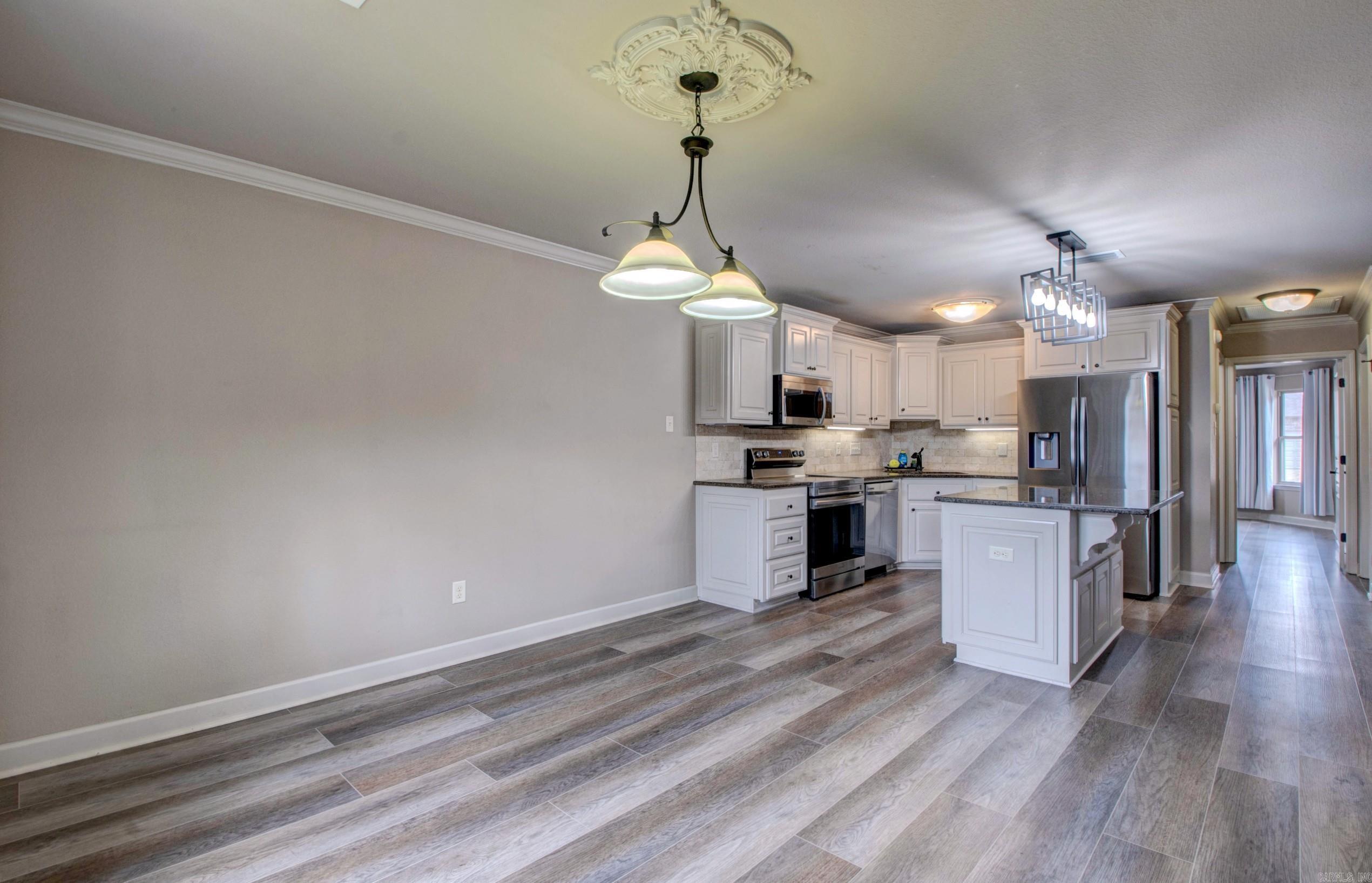 HUNTINGTON PLACE - Residential