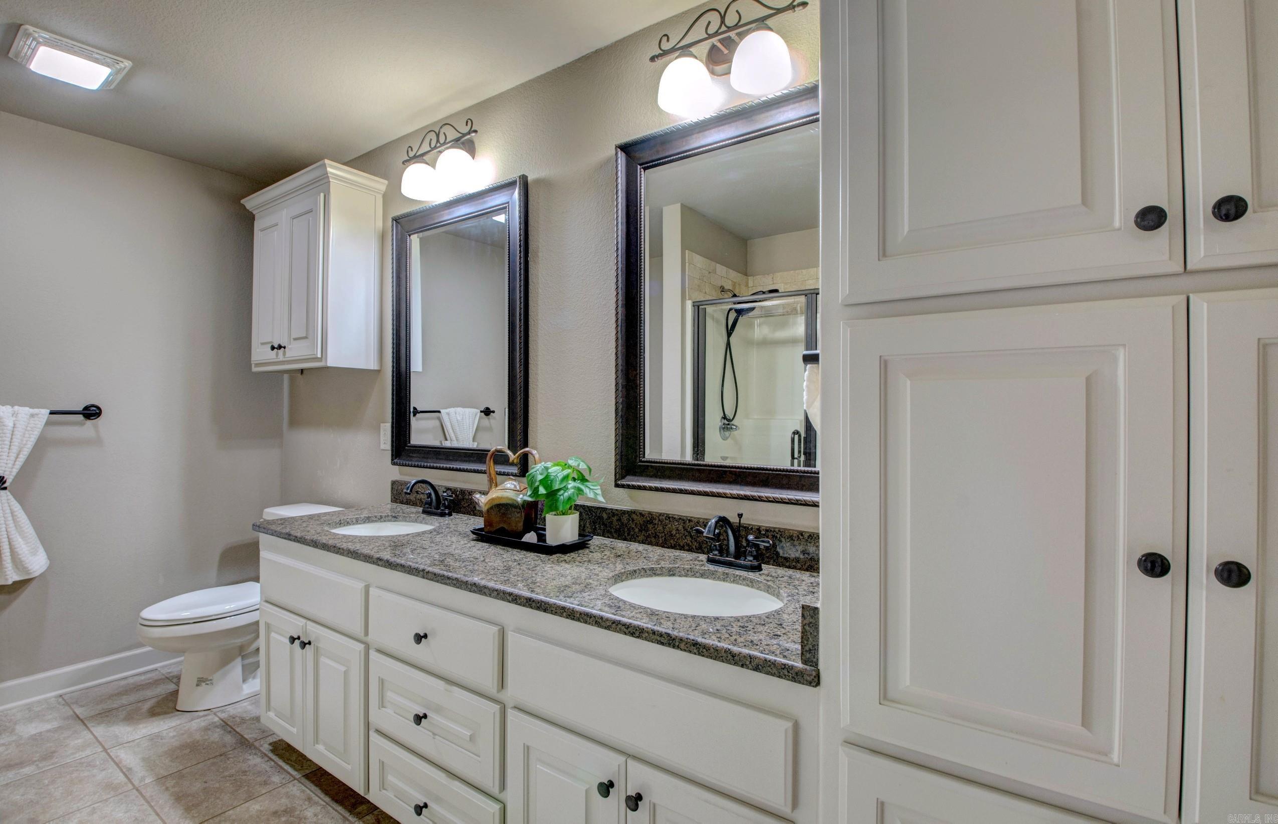 HUNTINGTON PLACE - Residential