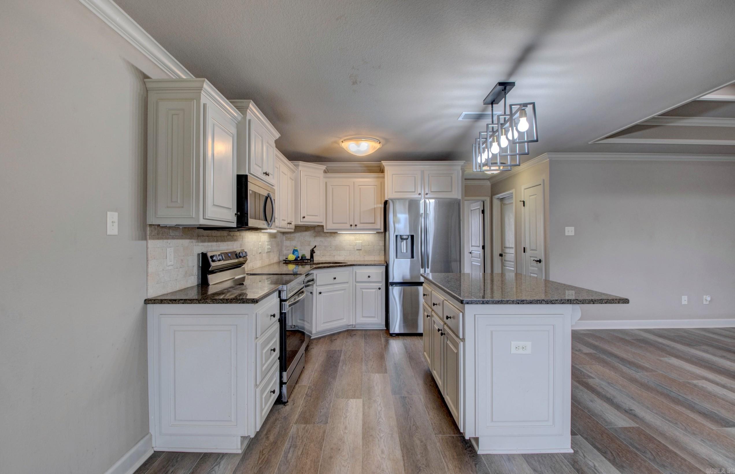 HUNTINGTON PLACE - Residential