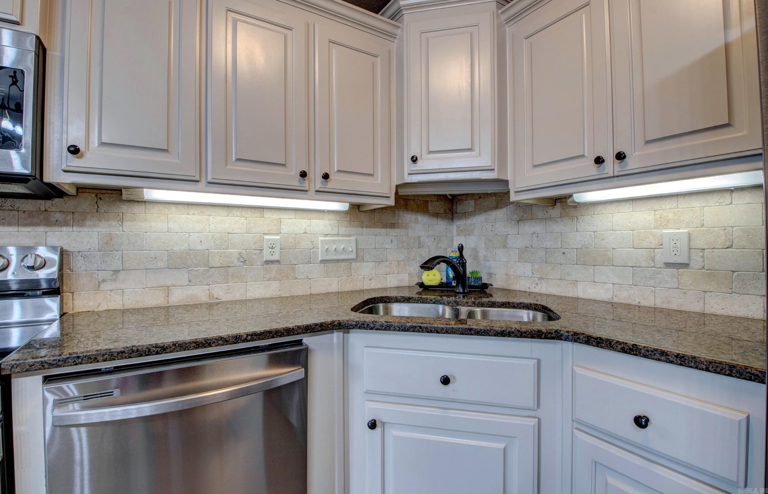 HUNTINGTON PLACE - Residential