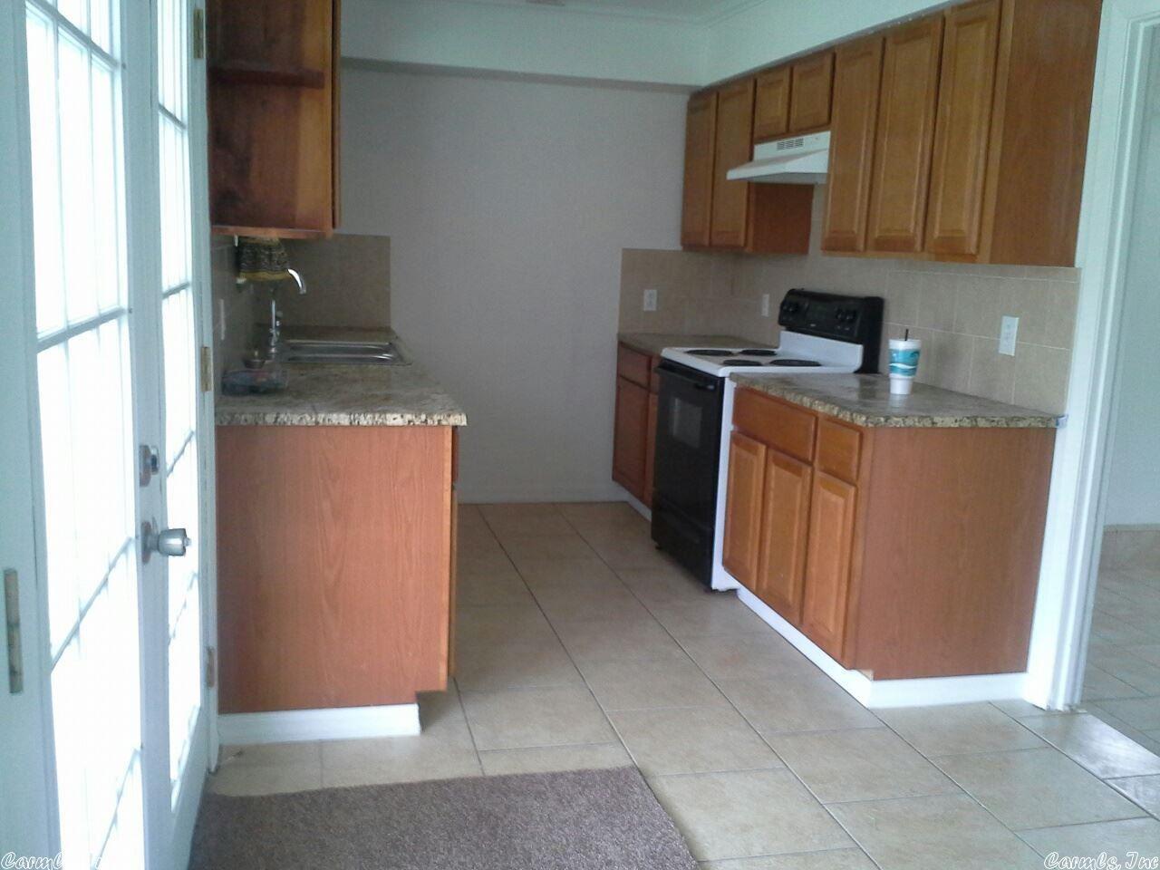 J & M Estates - Residential Lease